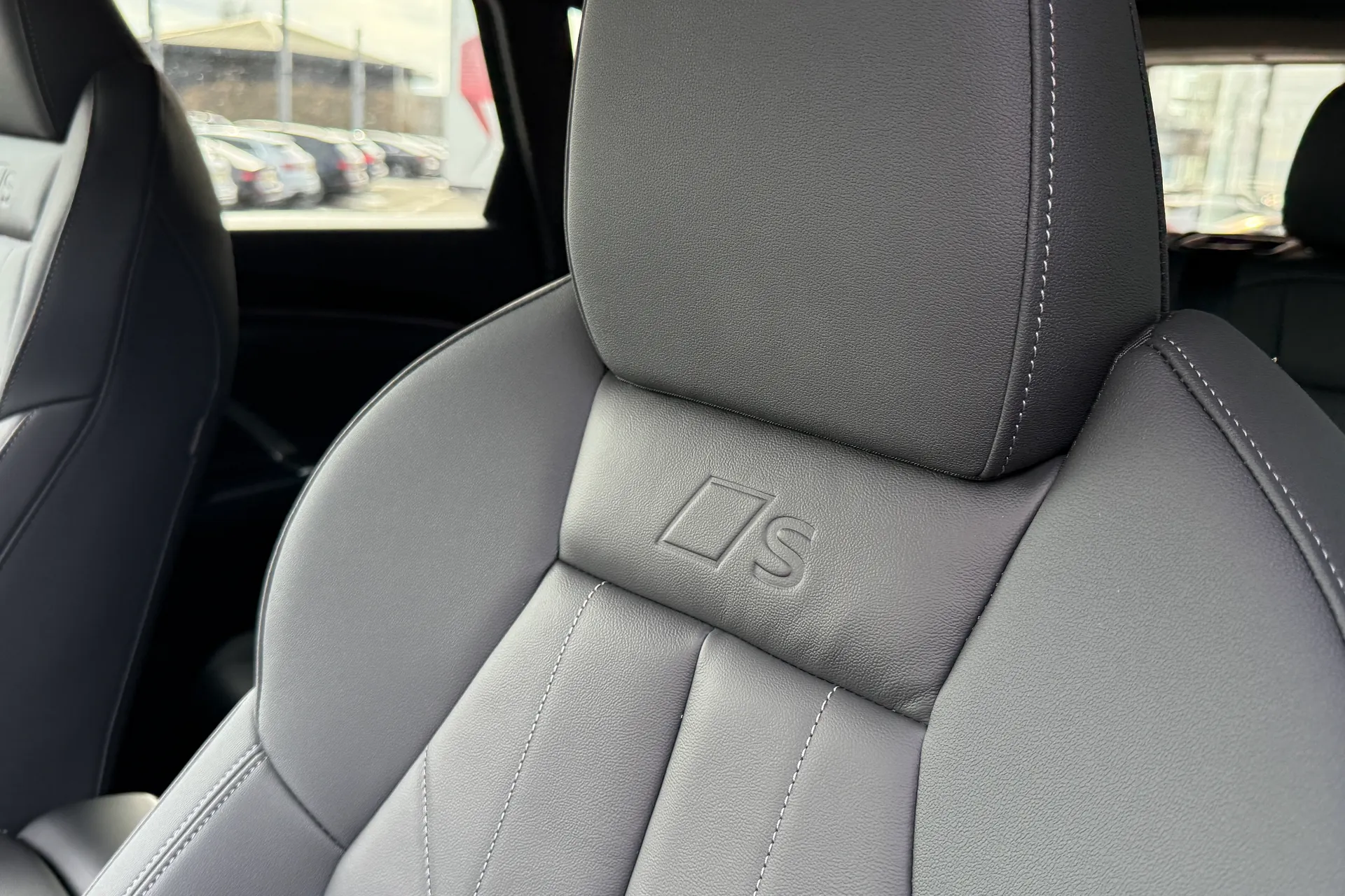Audi Q5 thumbnail image number 20