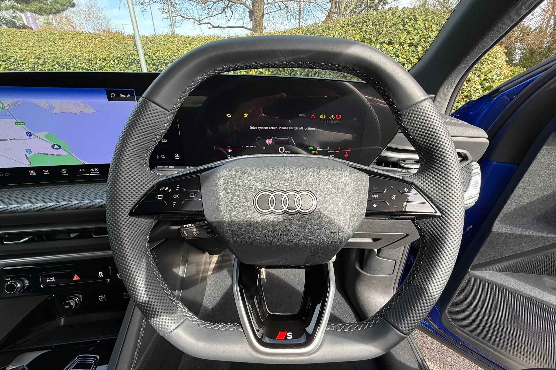 Audi Q5 thumbnail image number 10