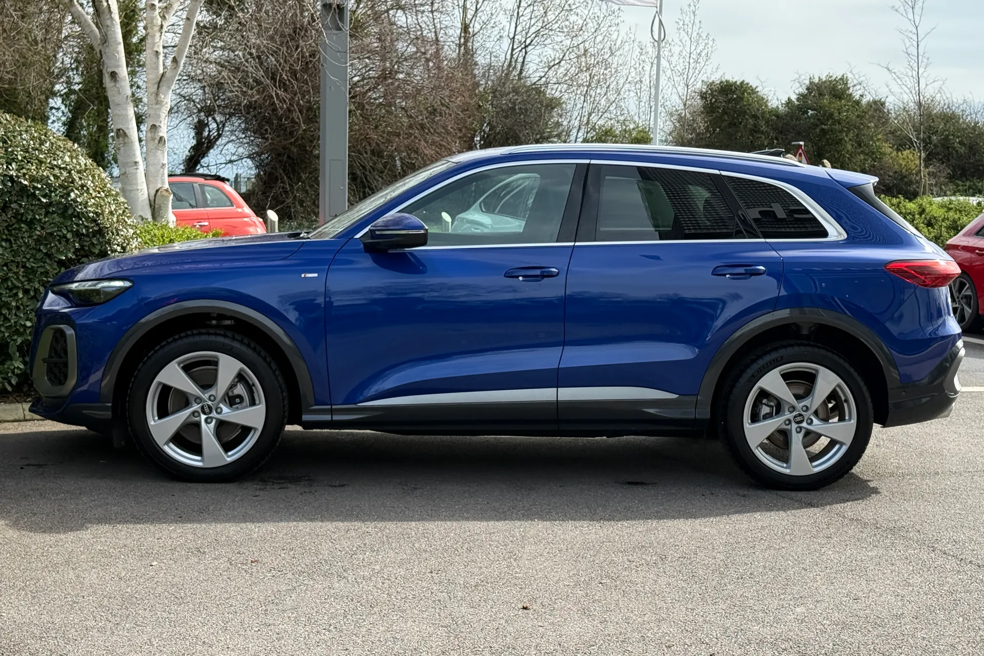 Audi Q5 thumbnail image number 21