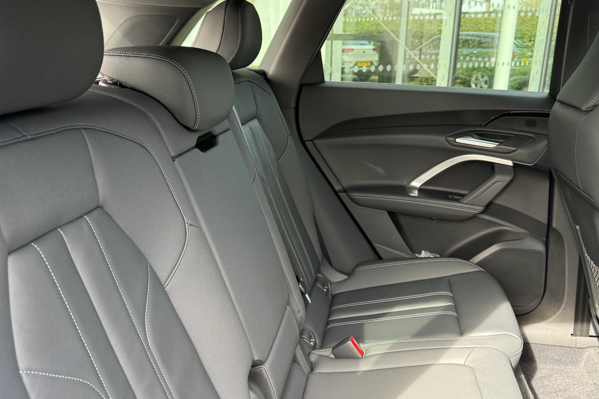Audi Q5 thumbnail image number 33