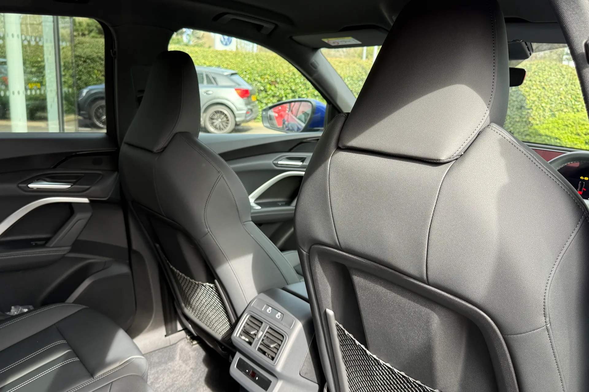 Audi Q5 thumbnail image number 32