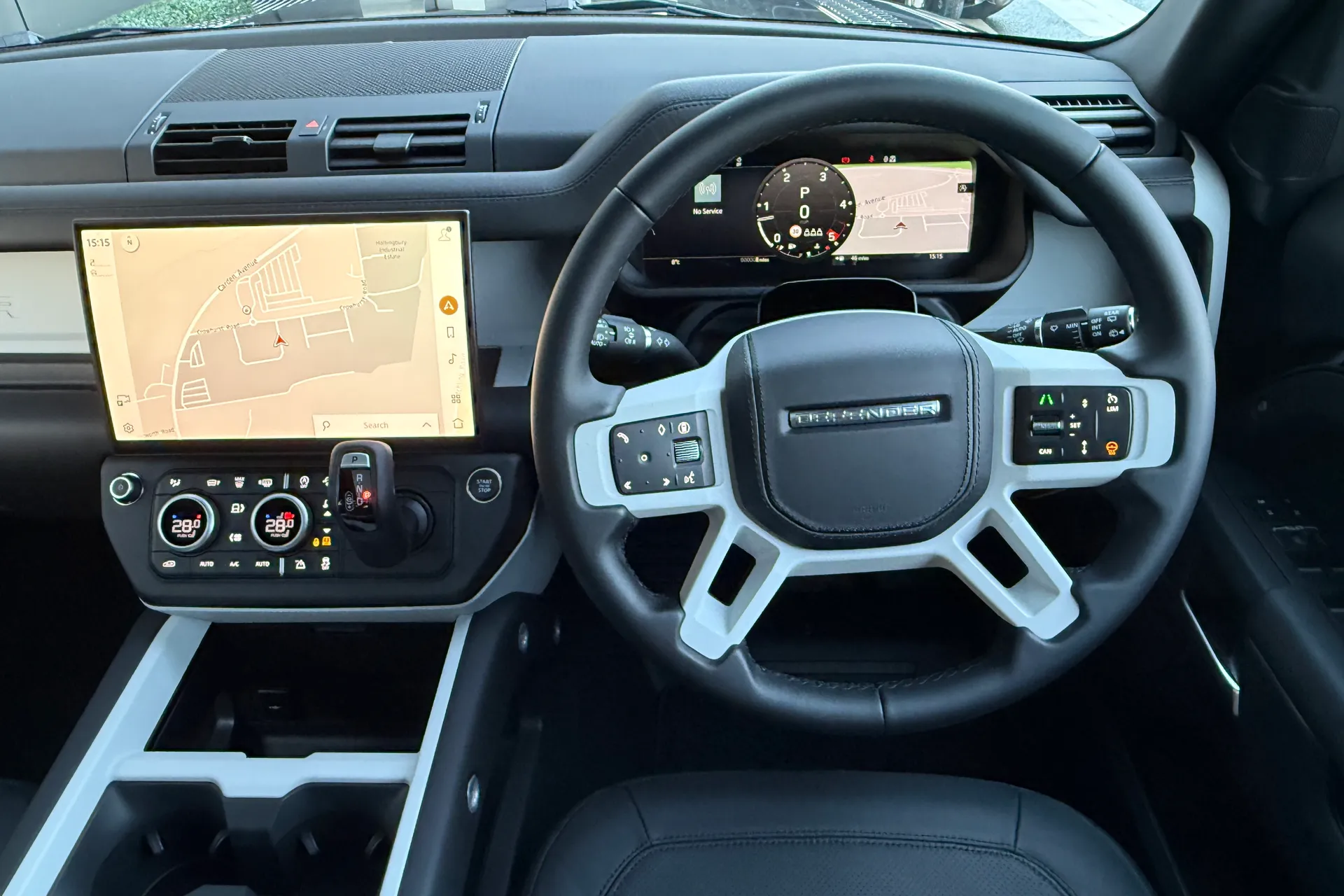 LAND ROVER Defender 110 thumbnail image number 27