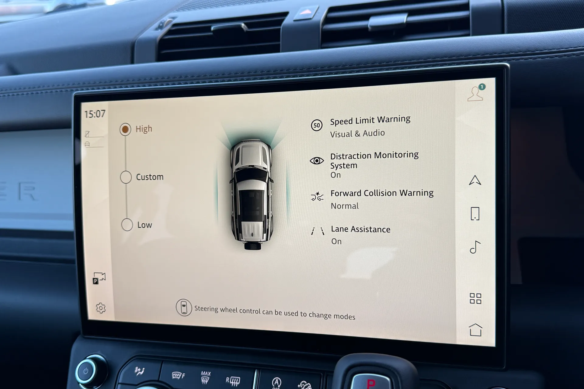 LAND ROVER Defender 110 thumbnail image number 32