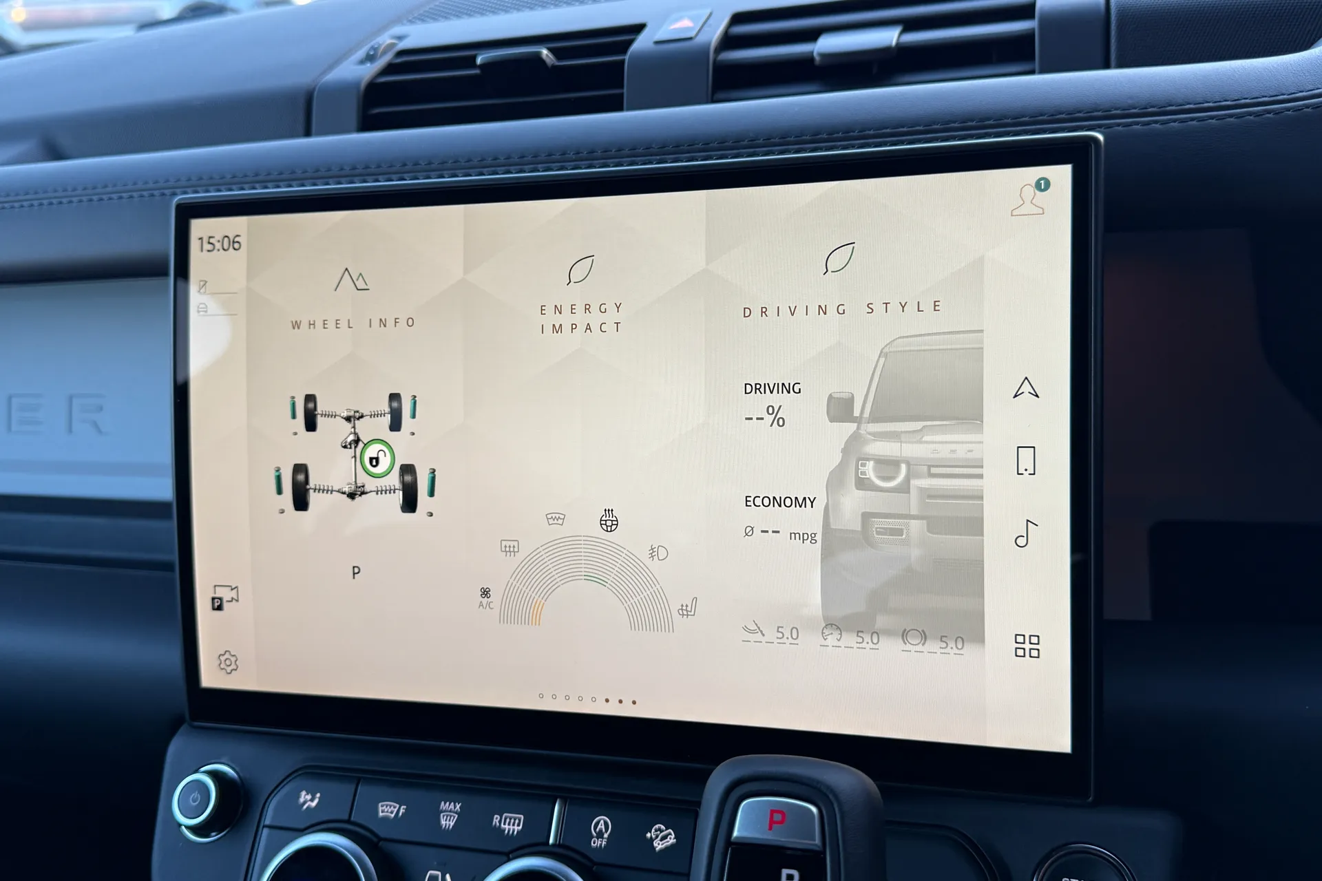 LAND ROVER Defender 110 thumbnail image number 62