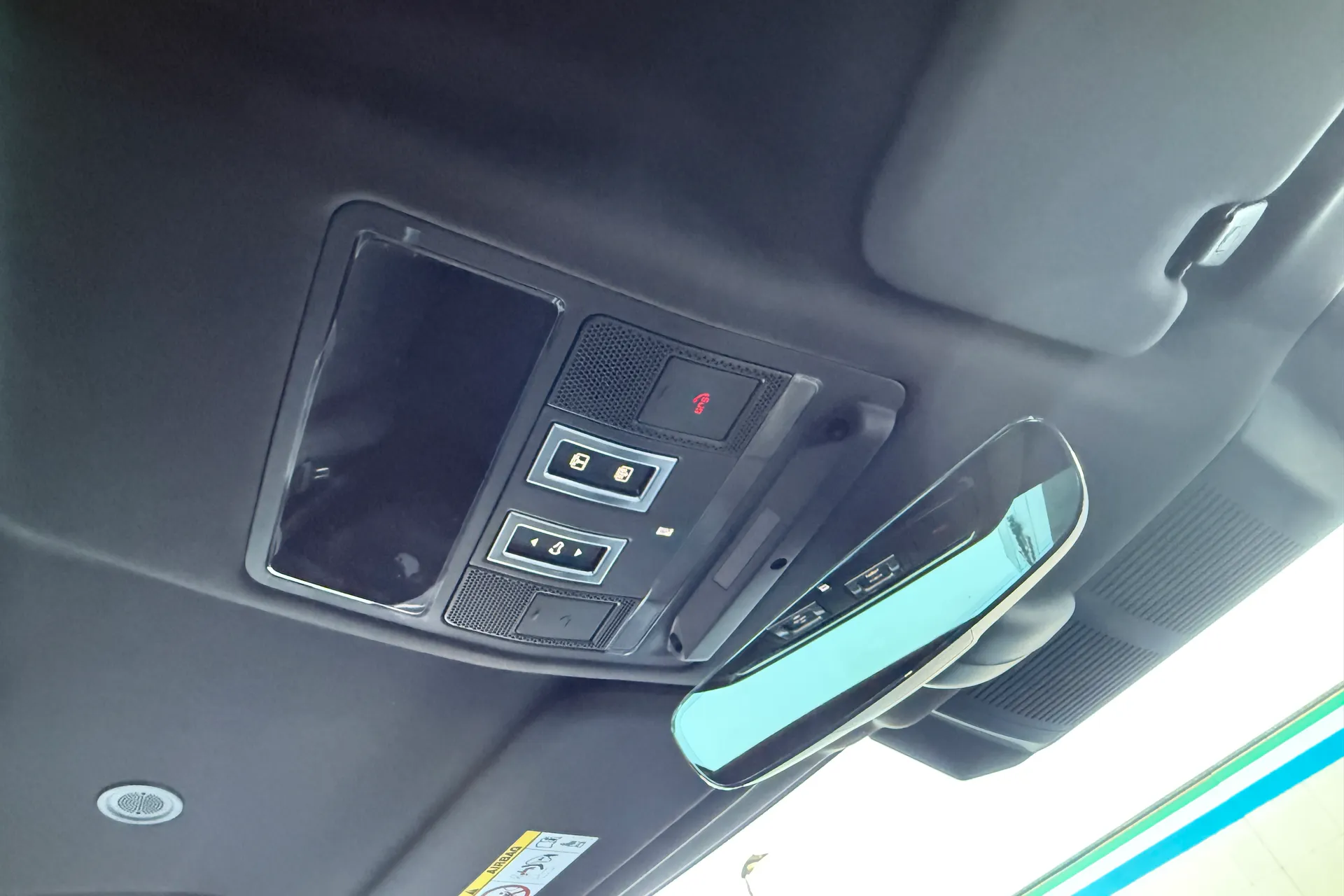 LAND ROVER Defender 110 thumbnail image number 55