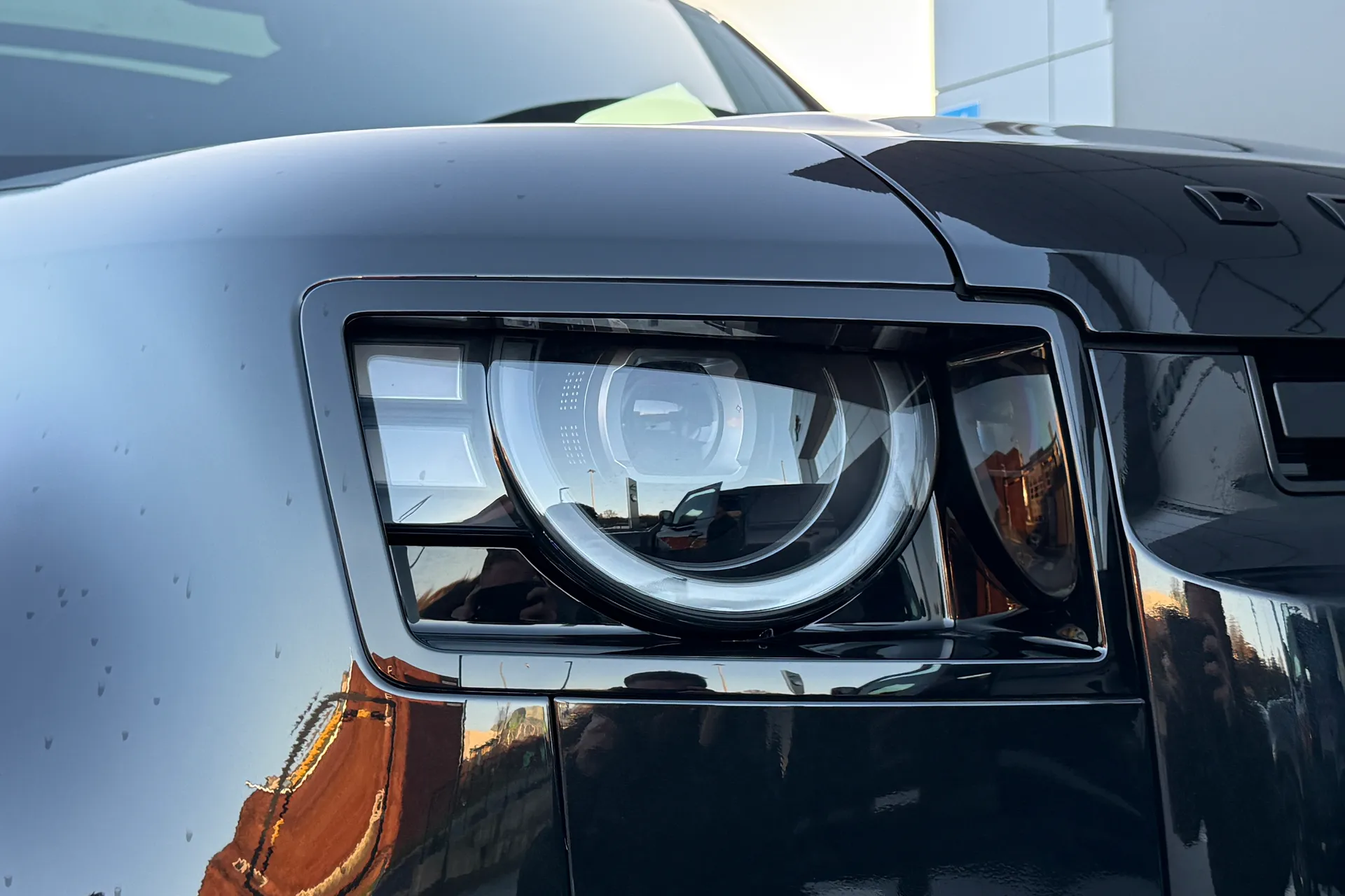 LAND ROVER Defender 110 thumbnail image number 26