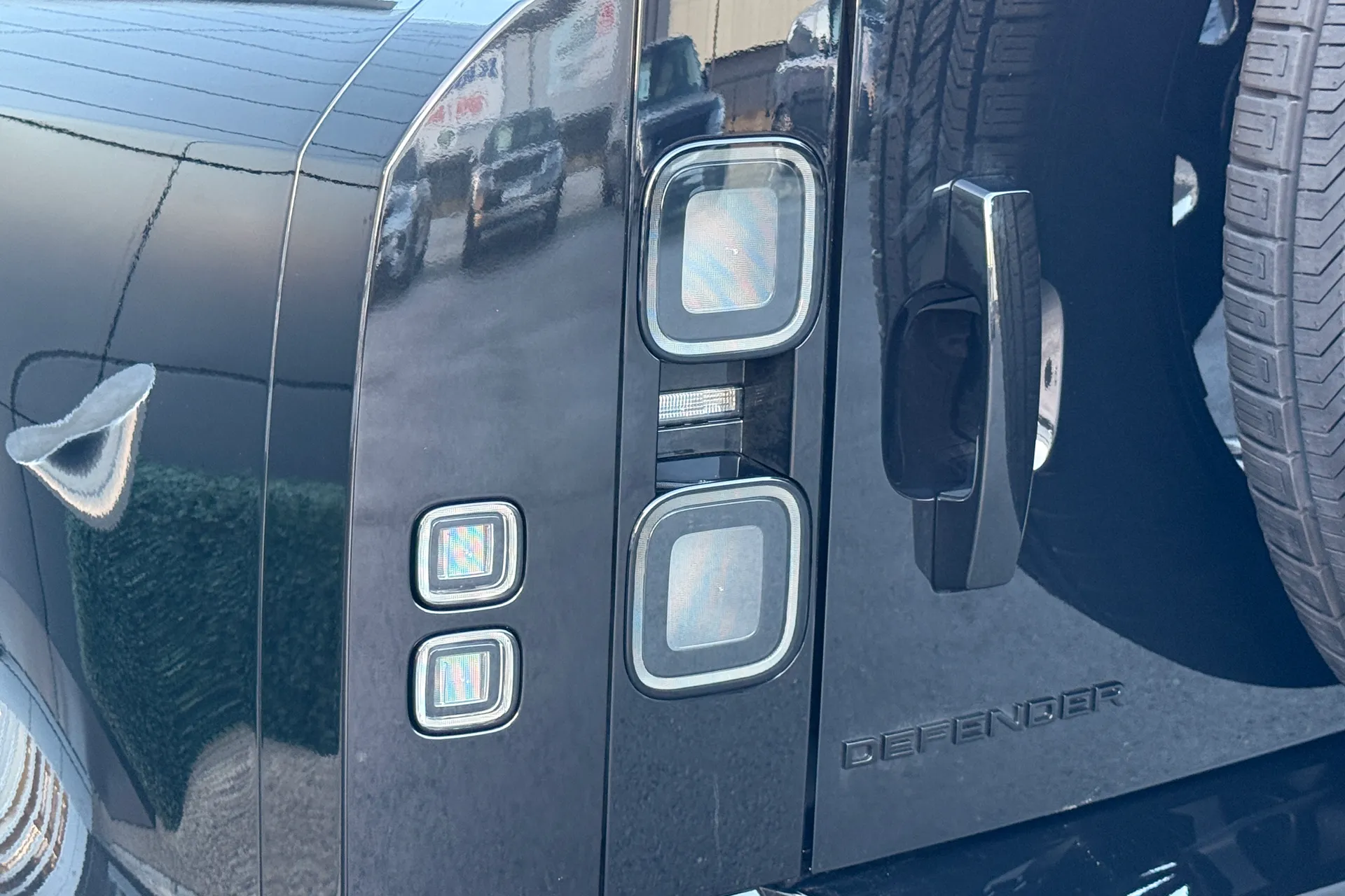 LAND ROVER Defender 110 thumbnail image number 43