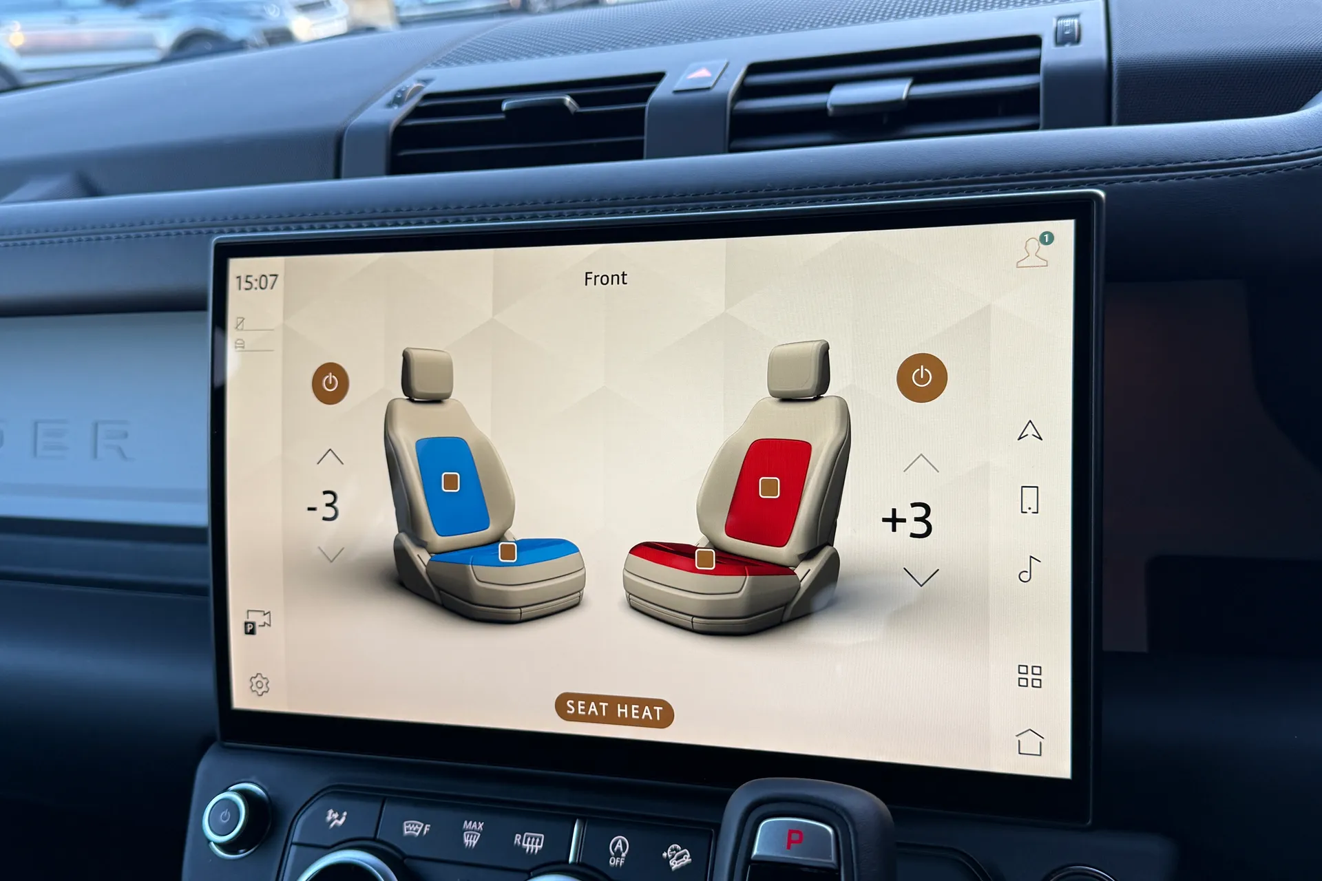 LAND ROVER Defender 110 thumbnail image number 18