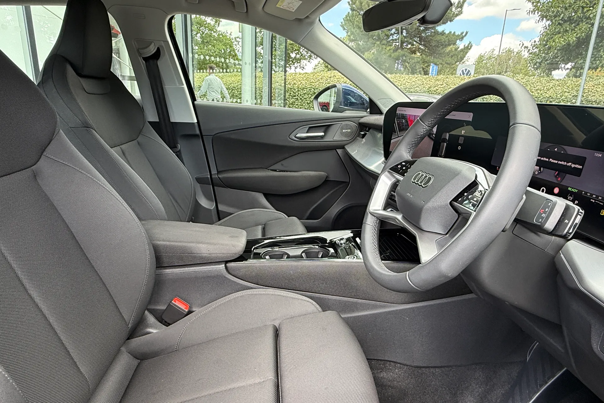 Audi Q3 thumbnail image number 30