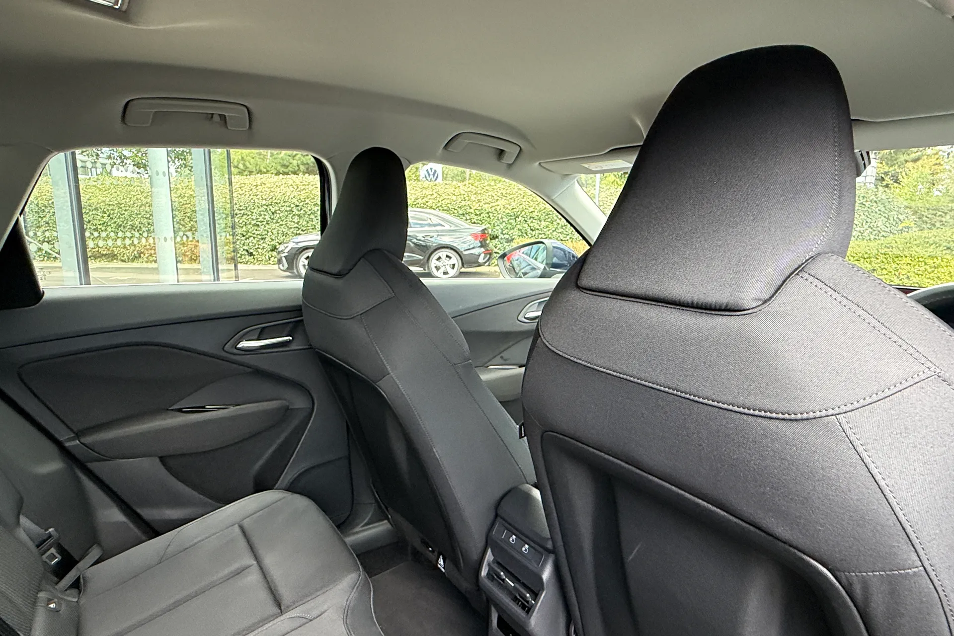 Audi Q3 thumbnail image number 35