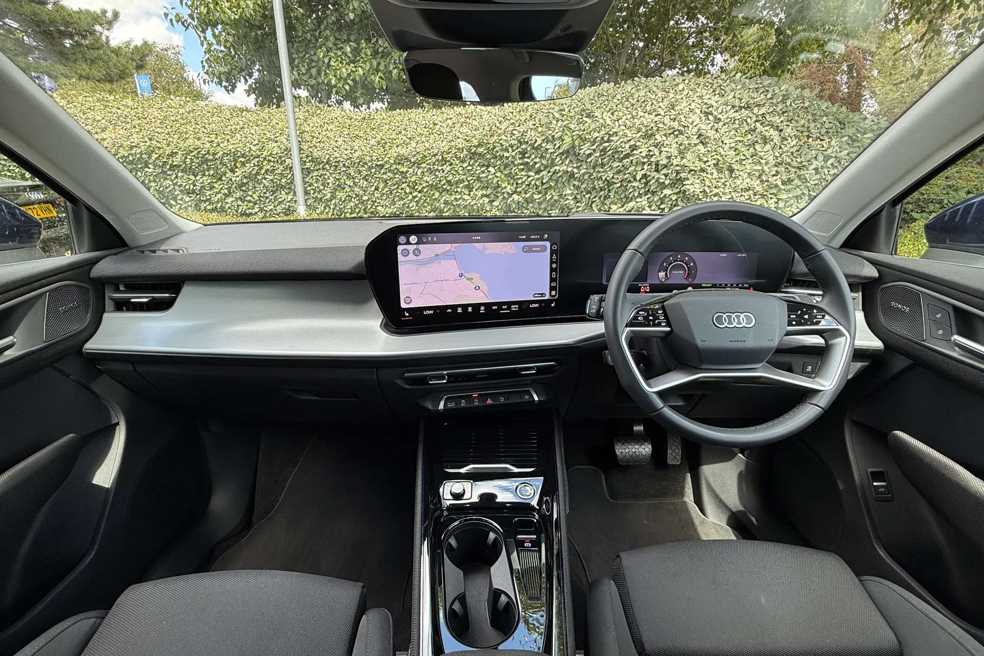 Audi Q3 thumbnail image number 5