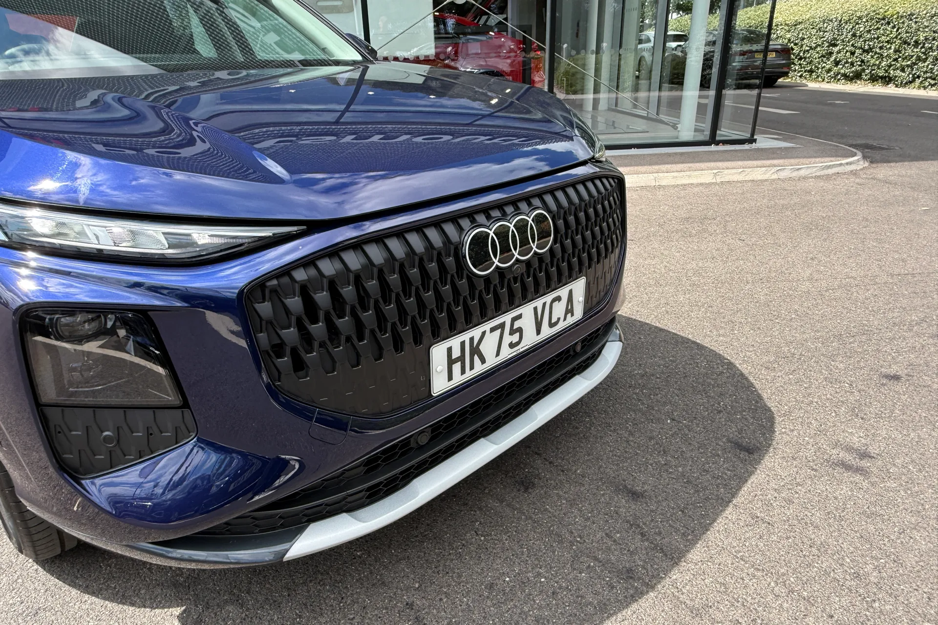 Audi Q3 thumbnail image number 23