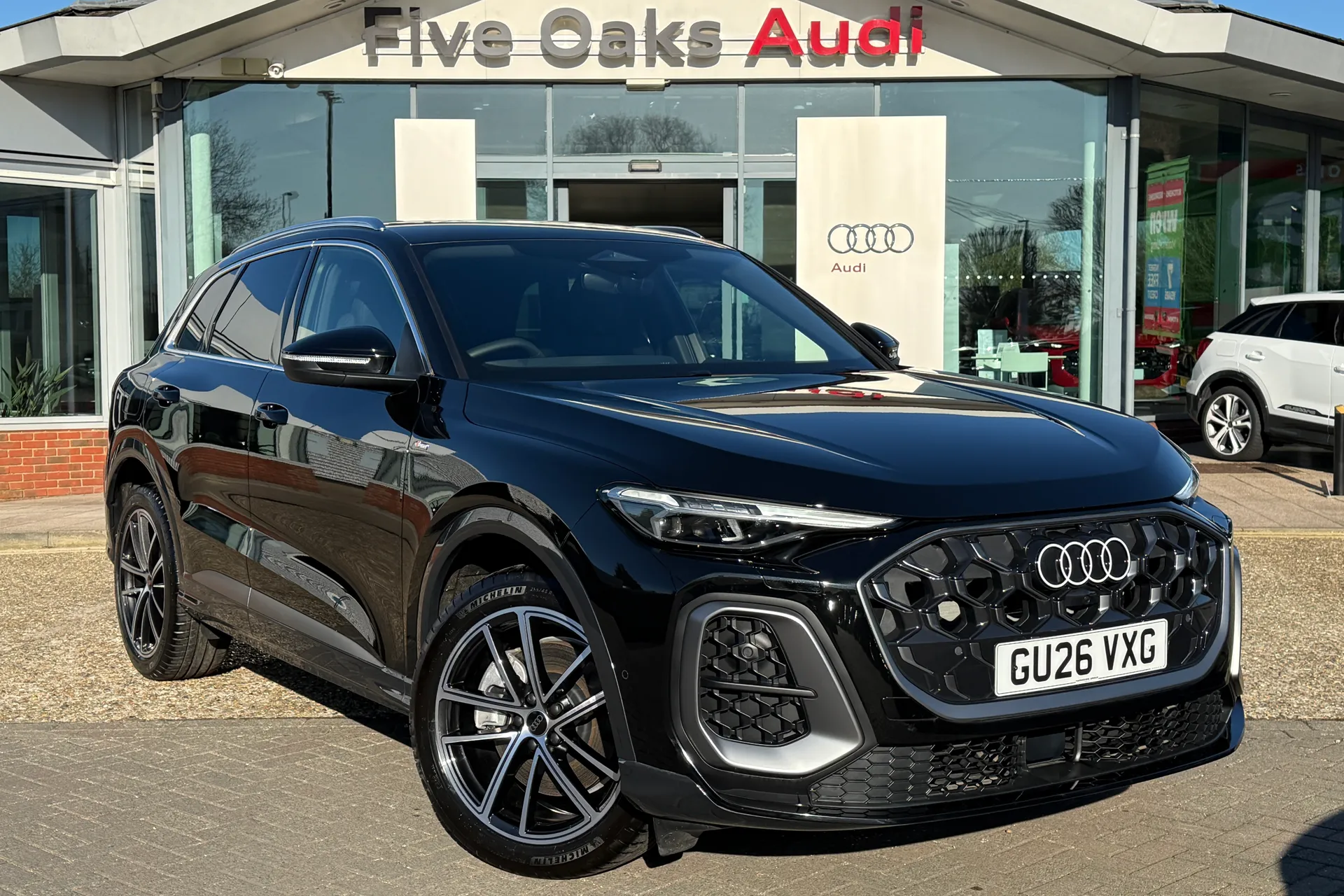 Audi Q5 focused image