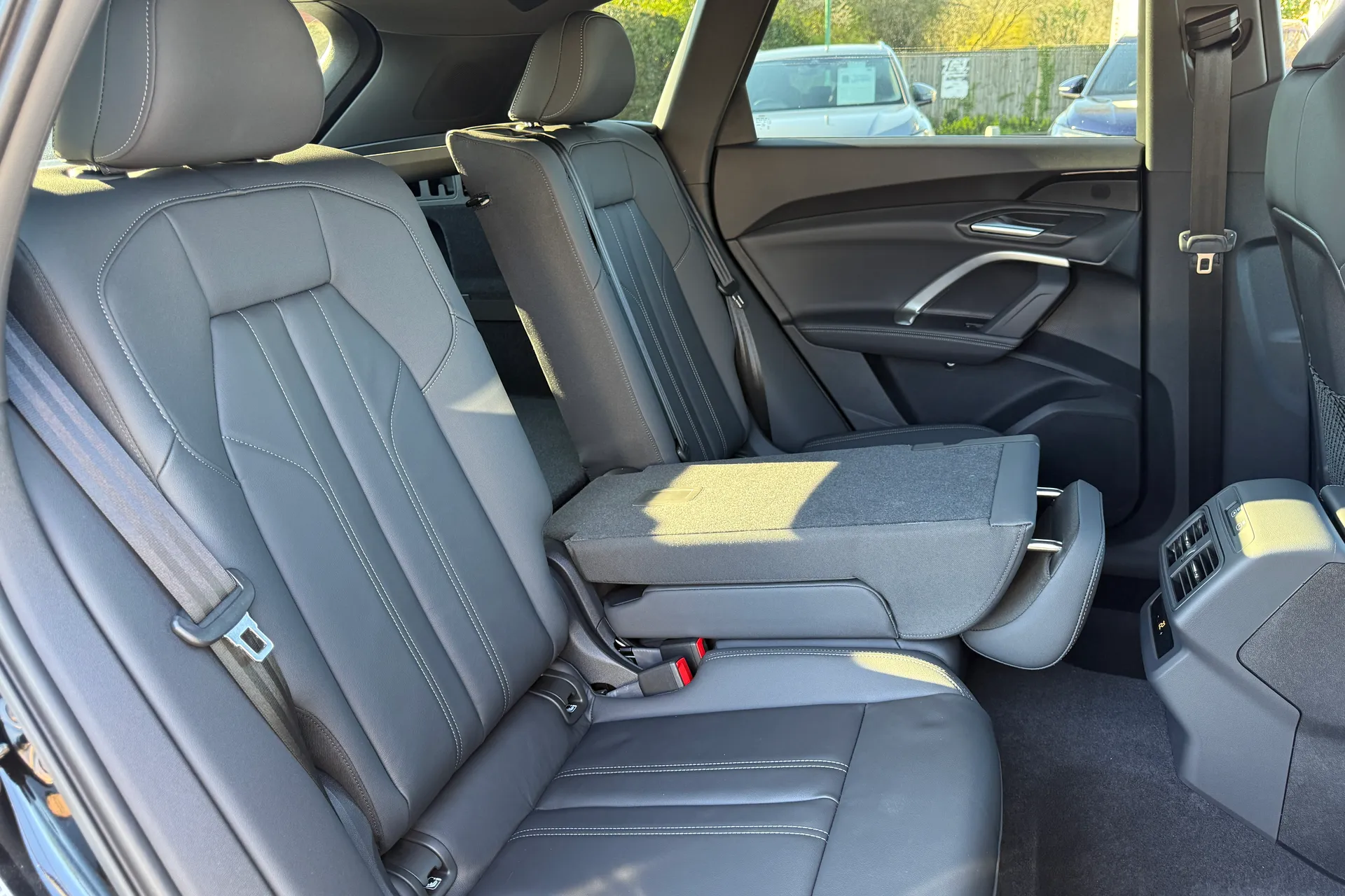 Audi Q5 thumbnail image number 46