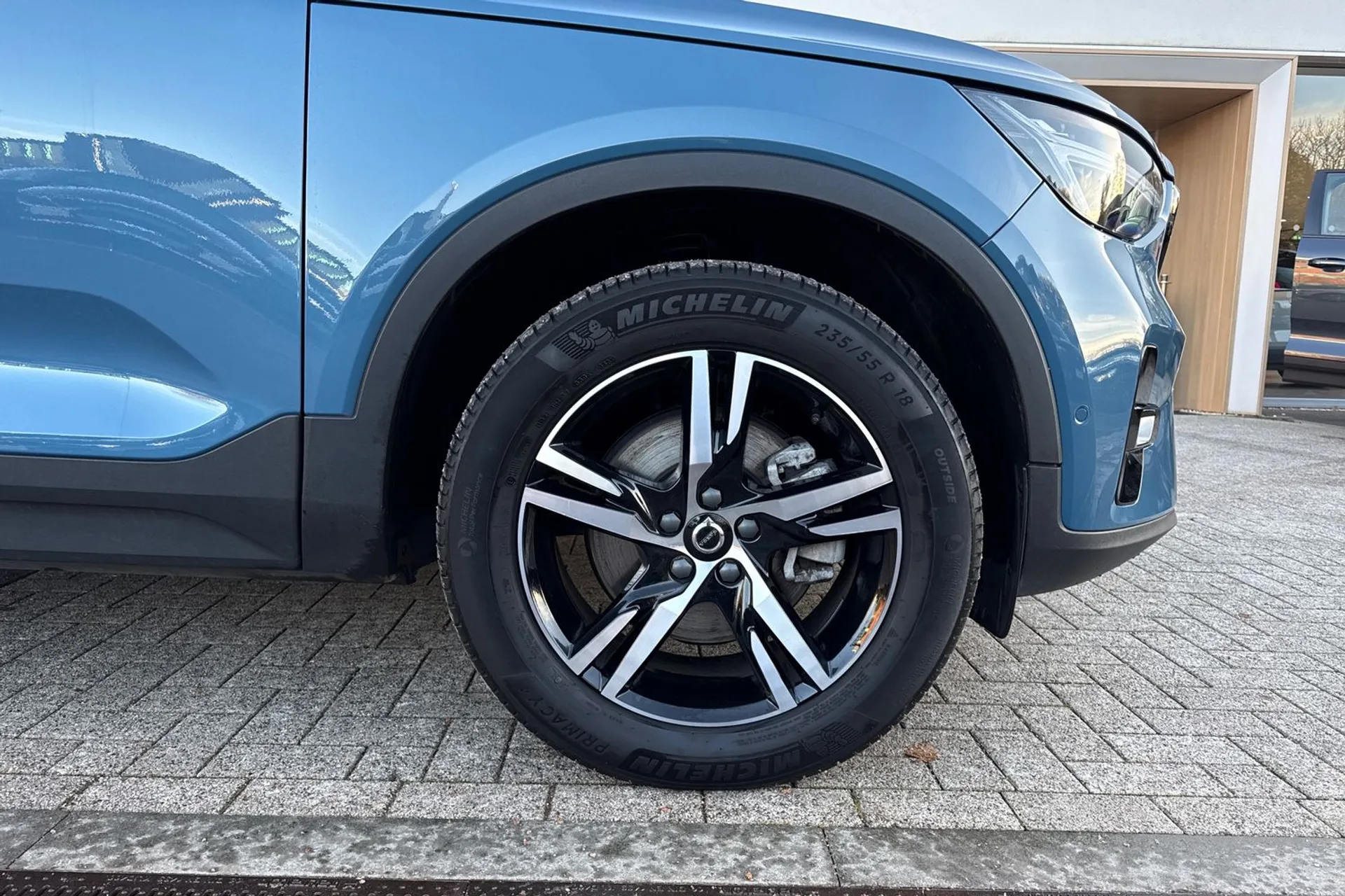 Volvo XC40 thumbnail image number 14