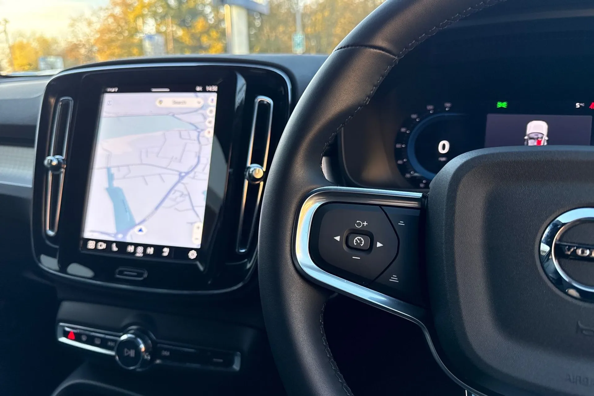 Volvo XC40 thumbnail image number 35