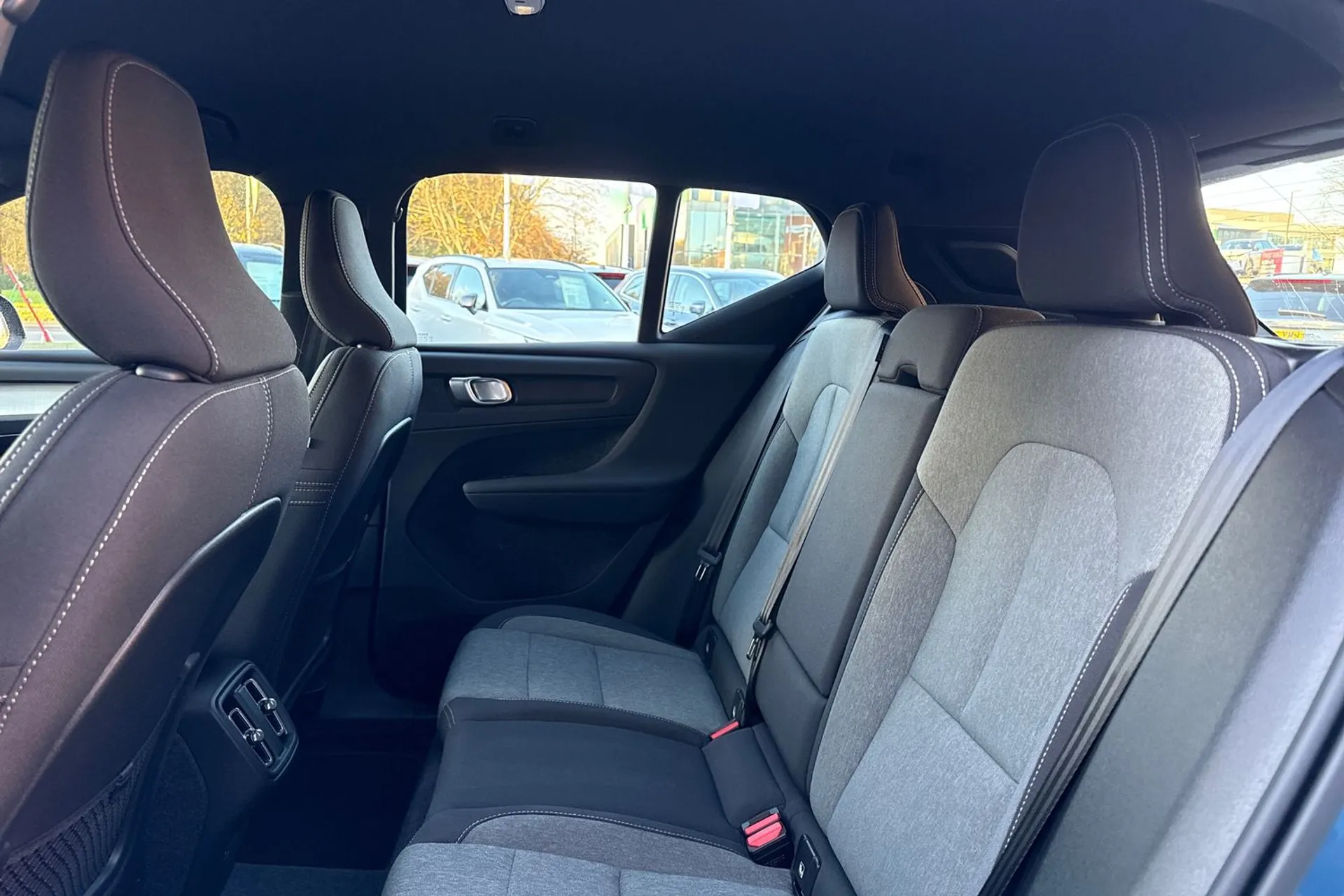 Volvo XC40 thumbnail image number 29