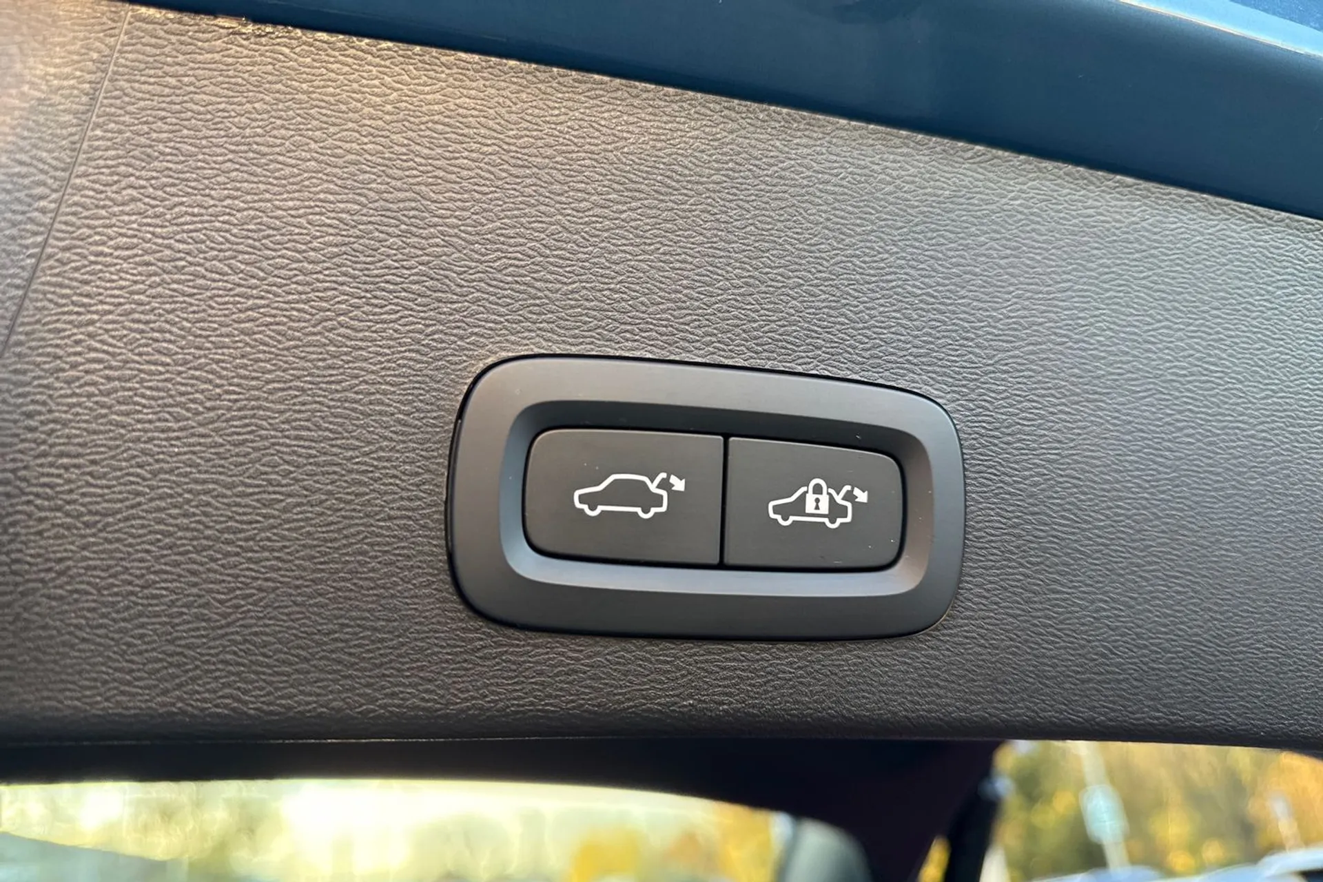 Volvo XC40 thumbnail image number 21