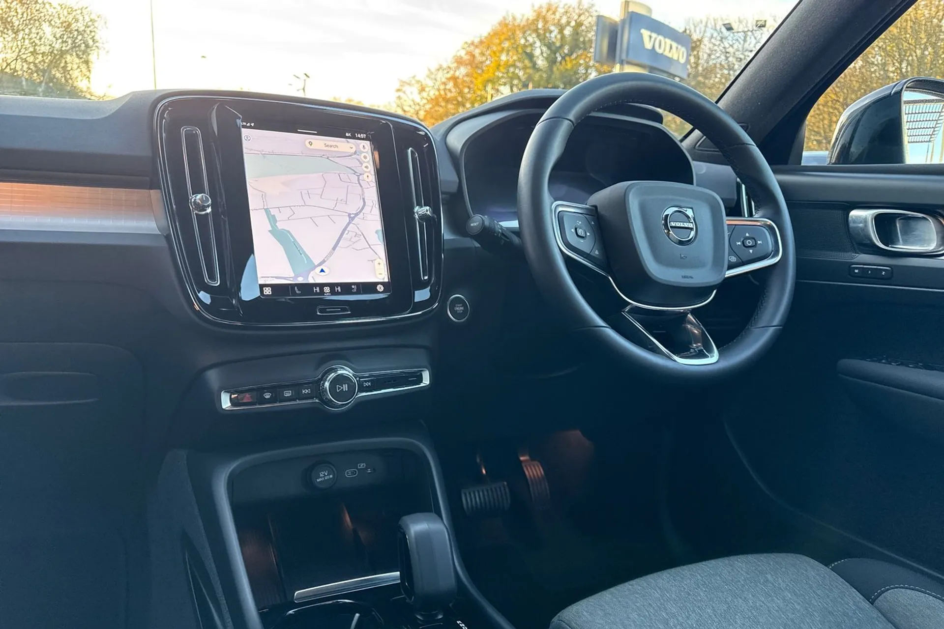 Volvo XC40 thumbnail image number 34