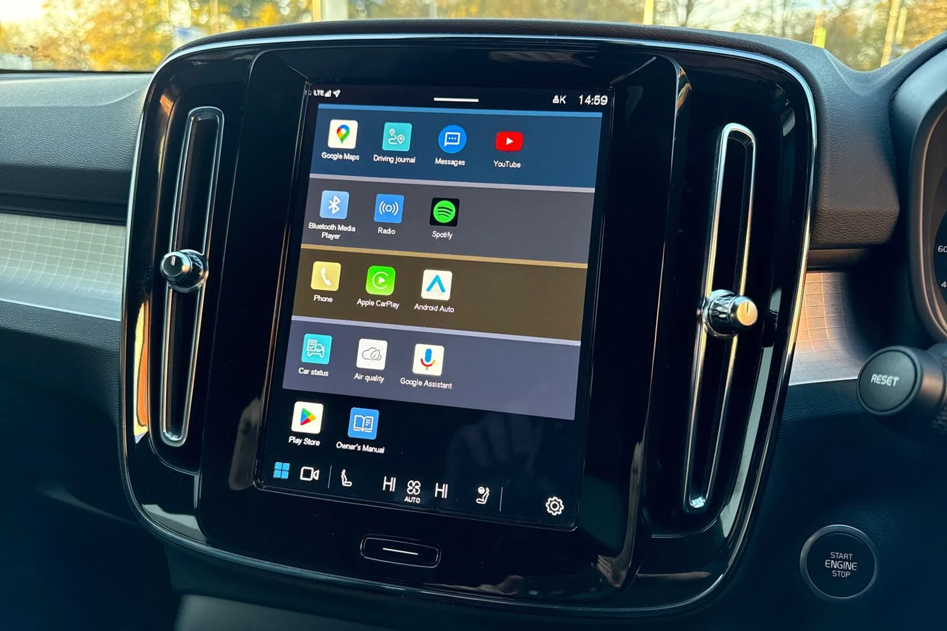 Volvo XC40 thumbnail image number 41