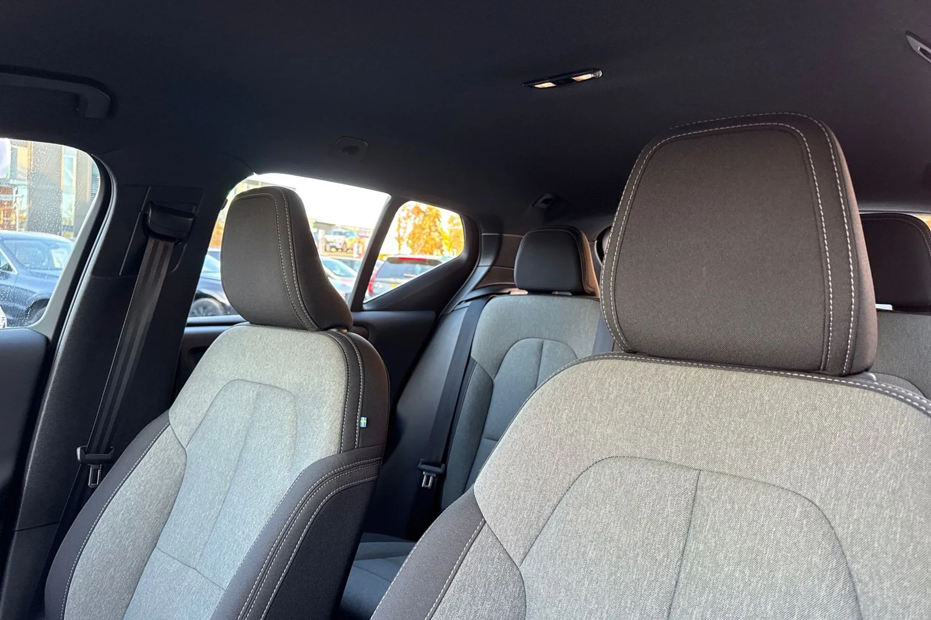 Volvo XC40 thumbnail image number 28