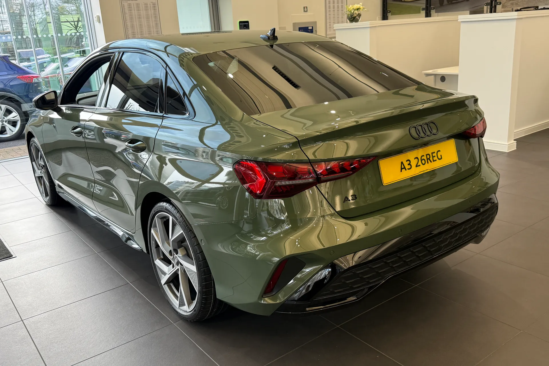 Audi A6 thumbnail image number 3