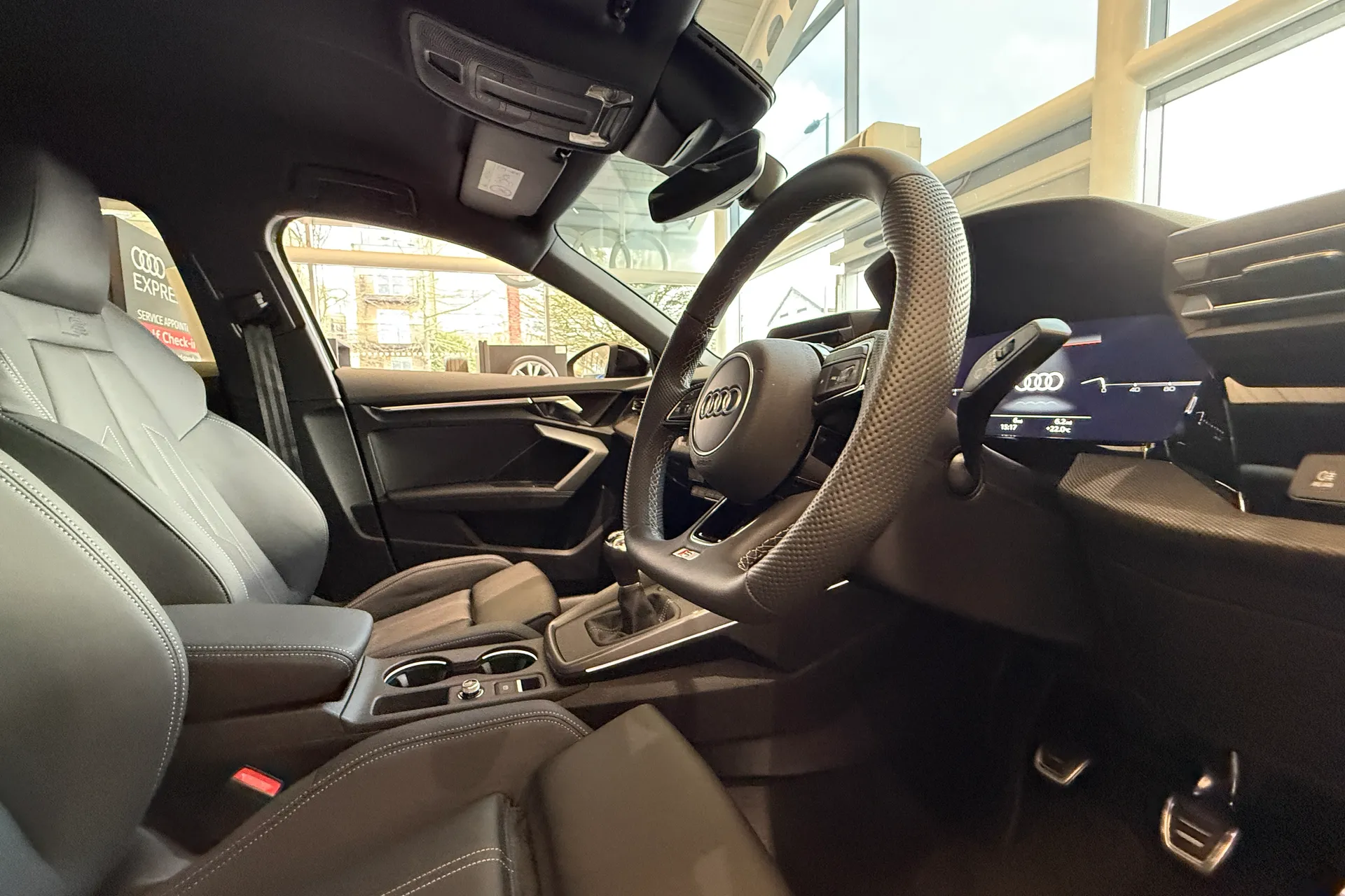 Audi A6 thumbnail image number 6