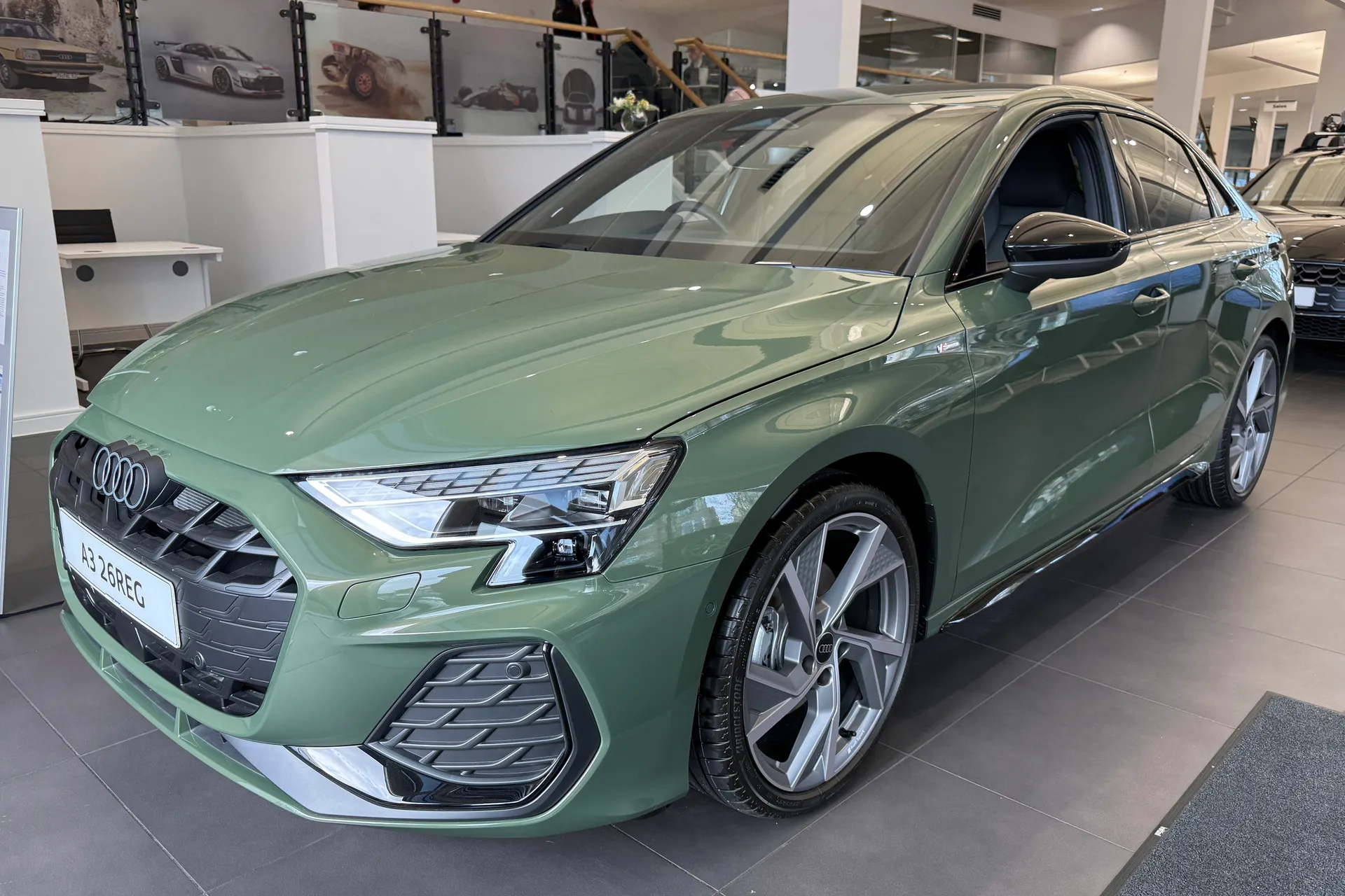 Audi A6 thumbnail image number 16