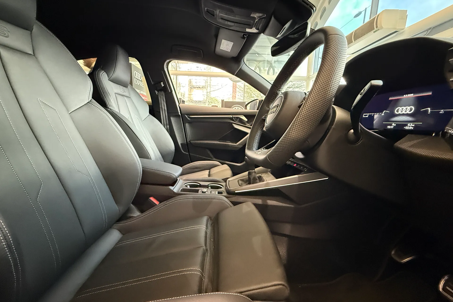 Audi A6 thumbnail image number 18