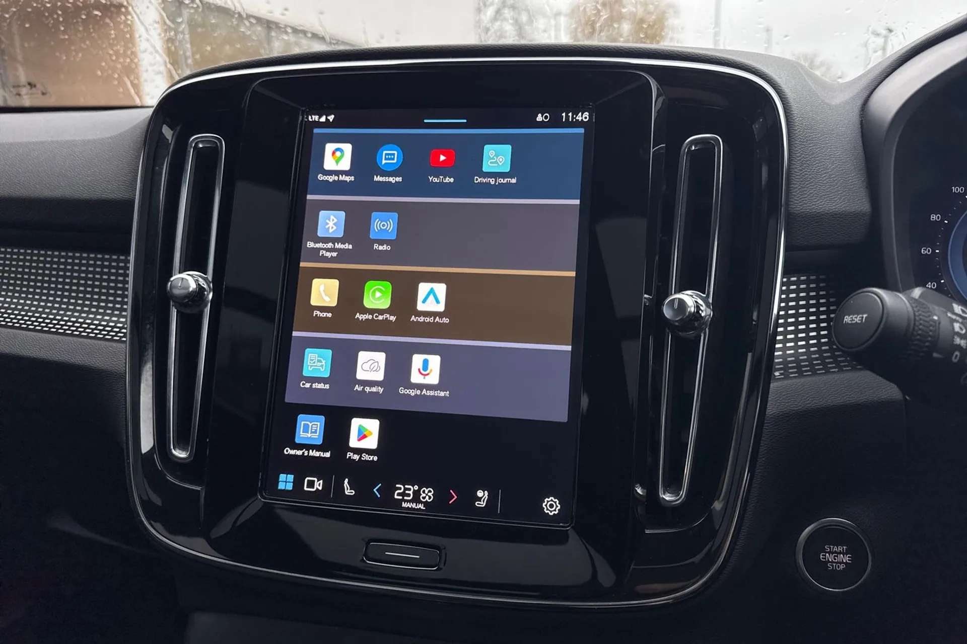 Volvo XC40 thumbnail image number 41