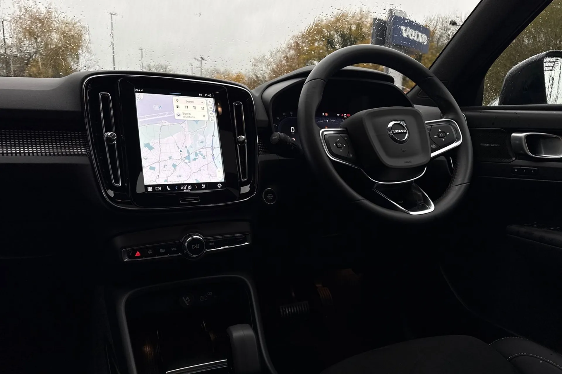 Volvo XC40 thumbnail image number 35