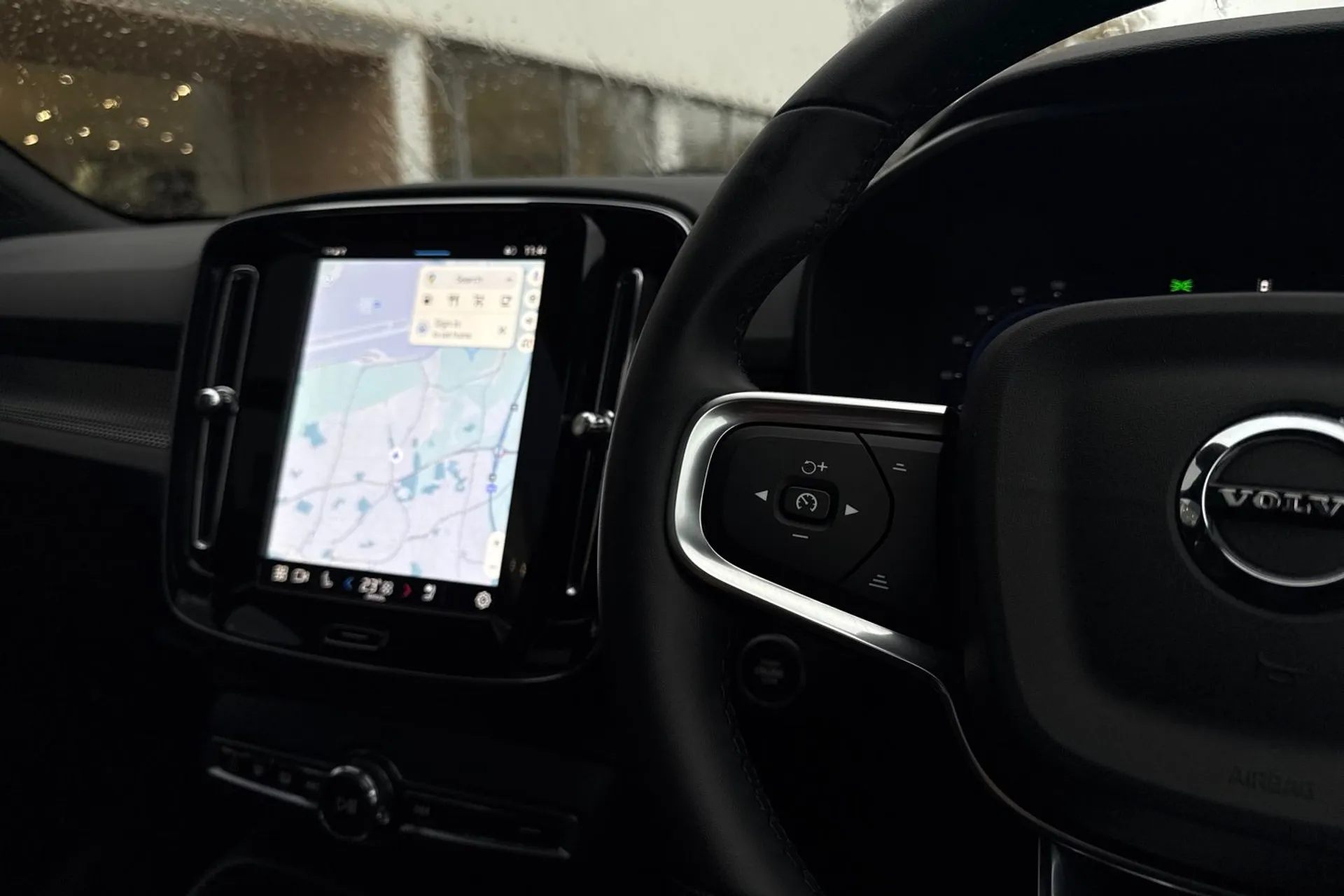 Volvo XC40 thumbnail image number 36