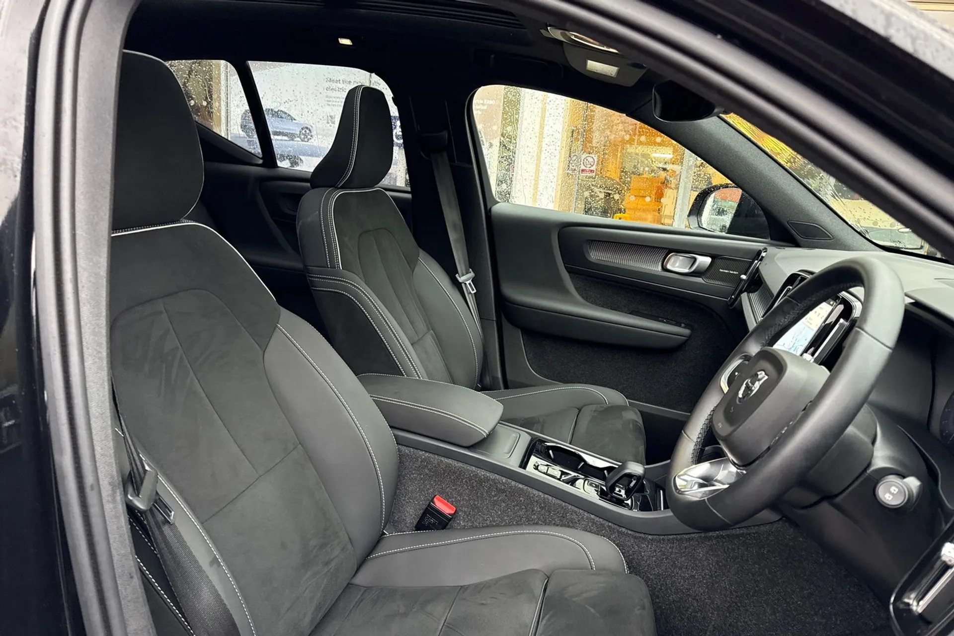 Volvo XC40 thumbnail image number 26