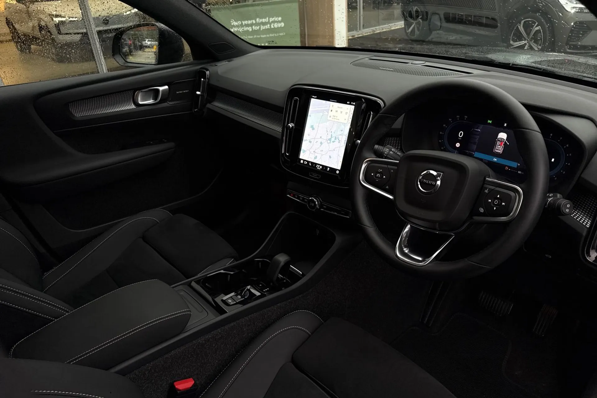 Volvo XC40 thumbnail image number 6