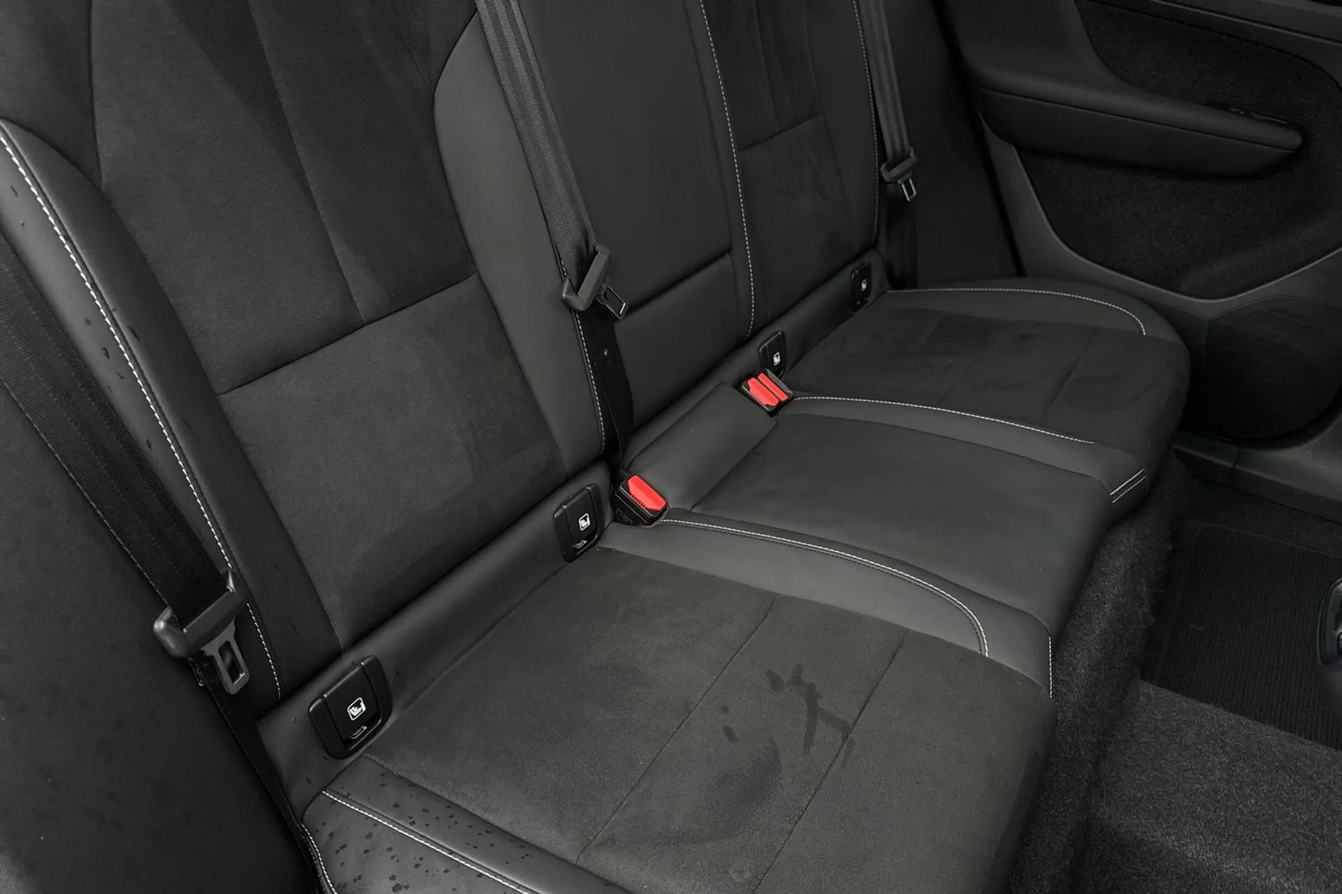 Volvo XC40 thumbnail image number 25