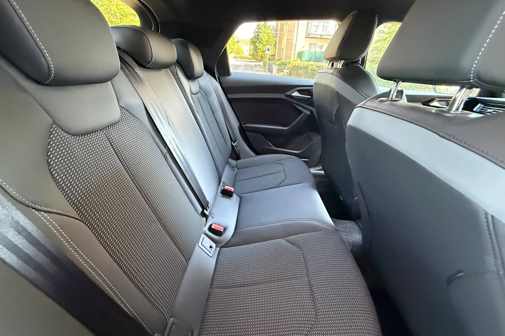 Audi A1 thumbnail image number 32