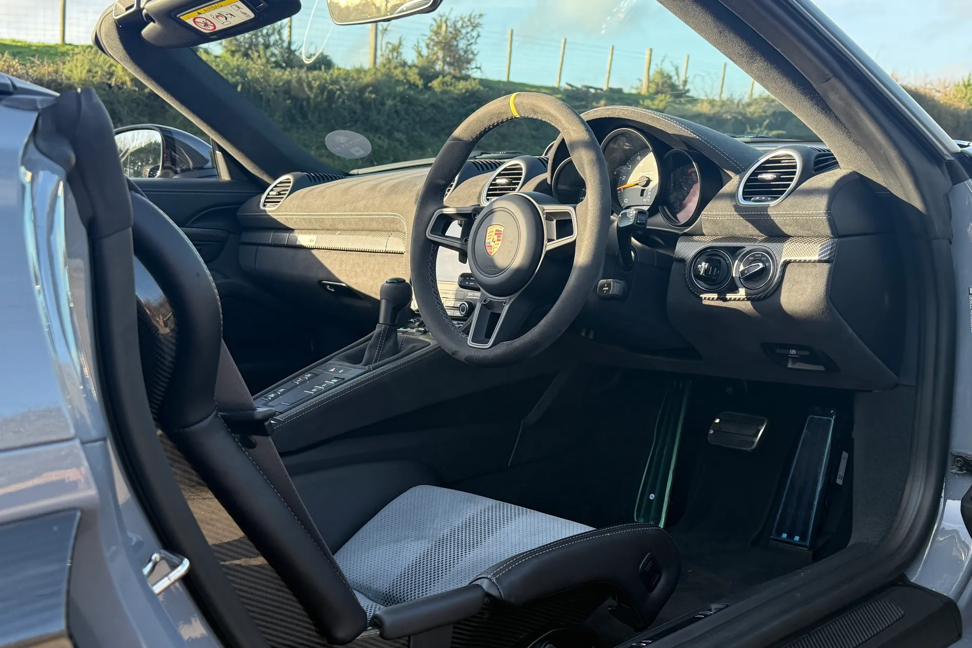 Porsche 718 thumbnail image number 30