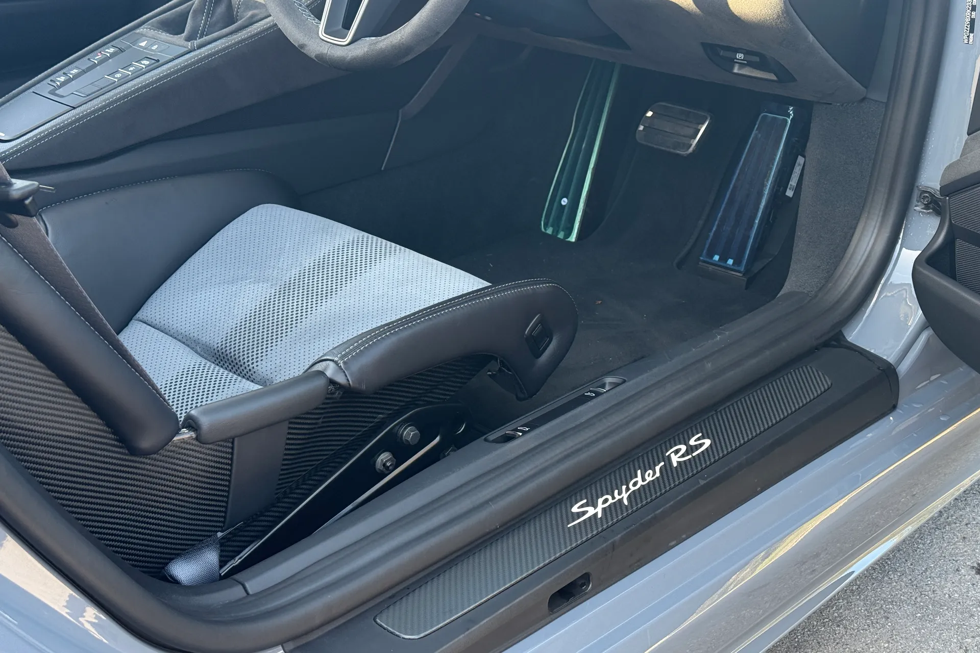 Porsche 718 thumbnail image number 31