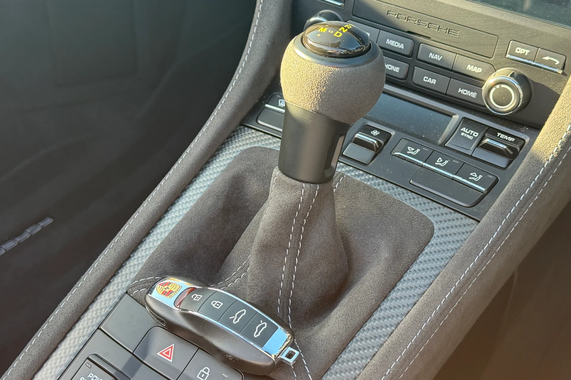 Porsche 718 thumbnail image number 21