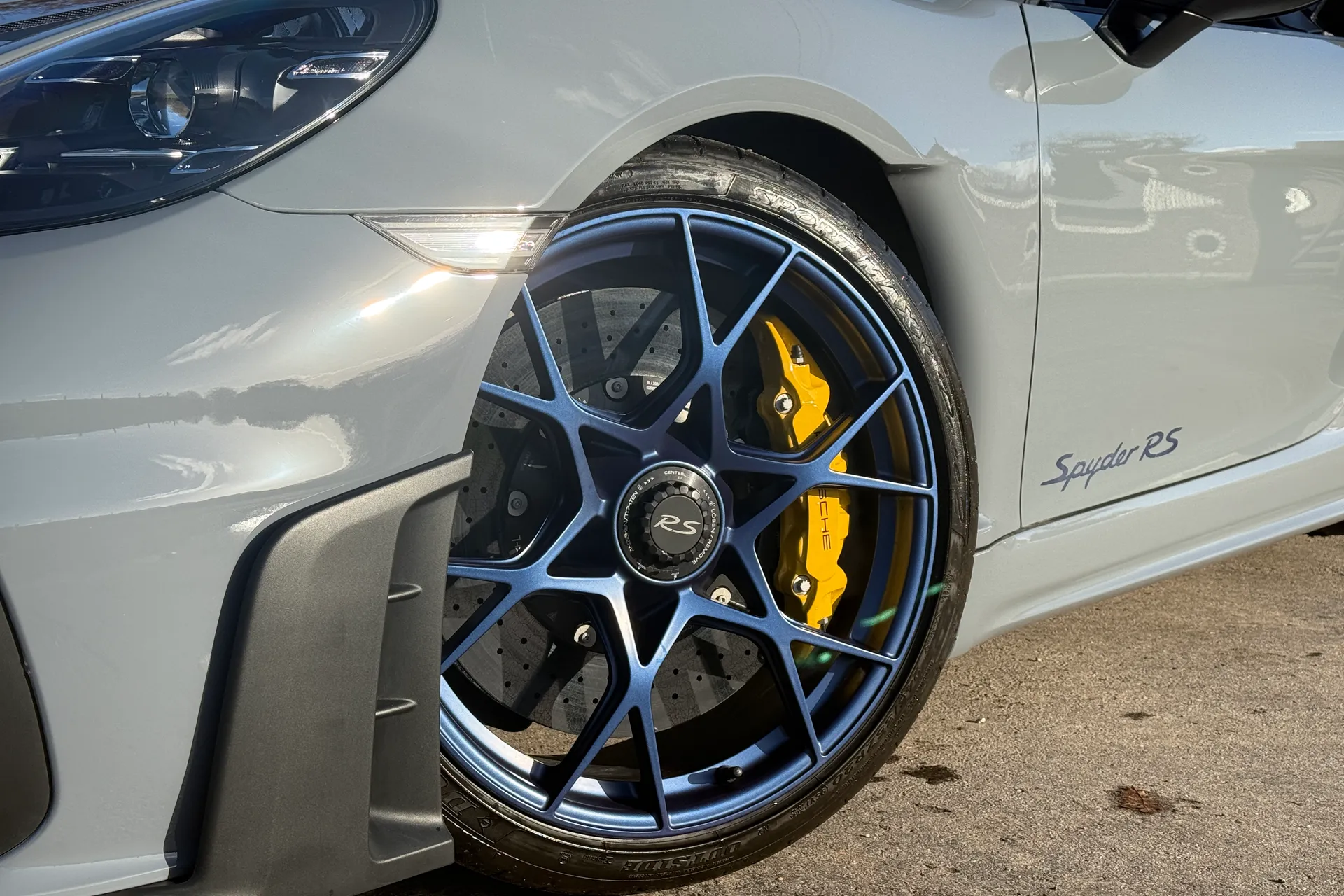 Porsche 718 thumbnail image number 3