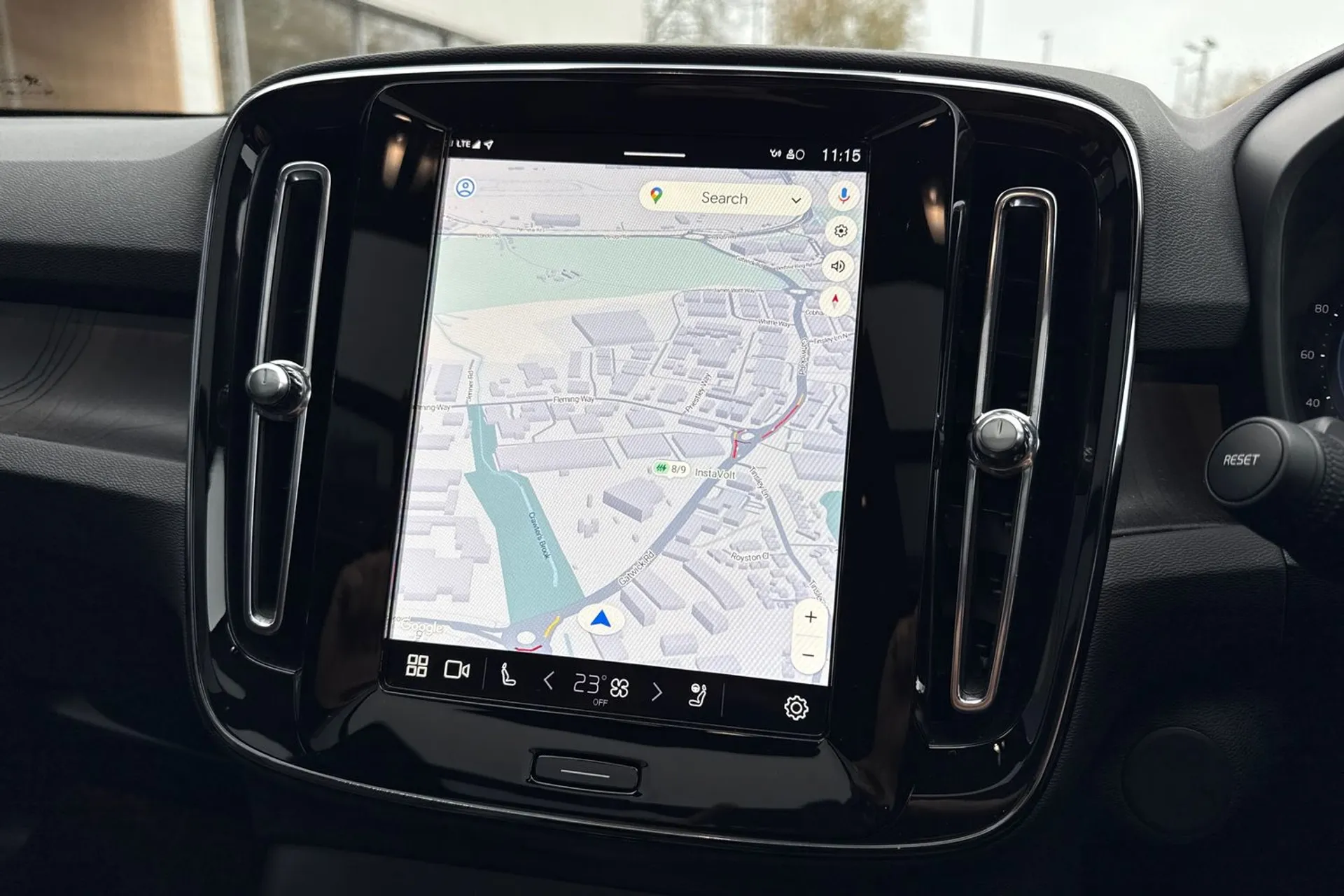 Volvo EX40 thumbnail image number 5