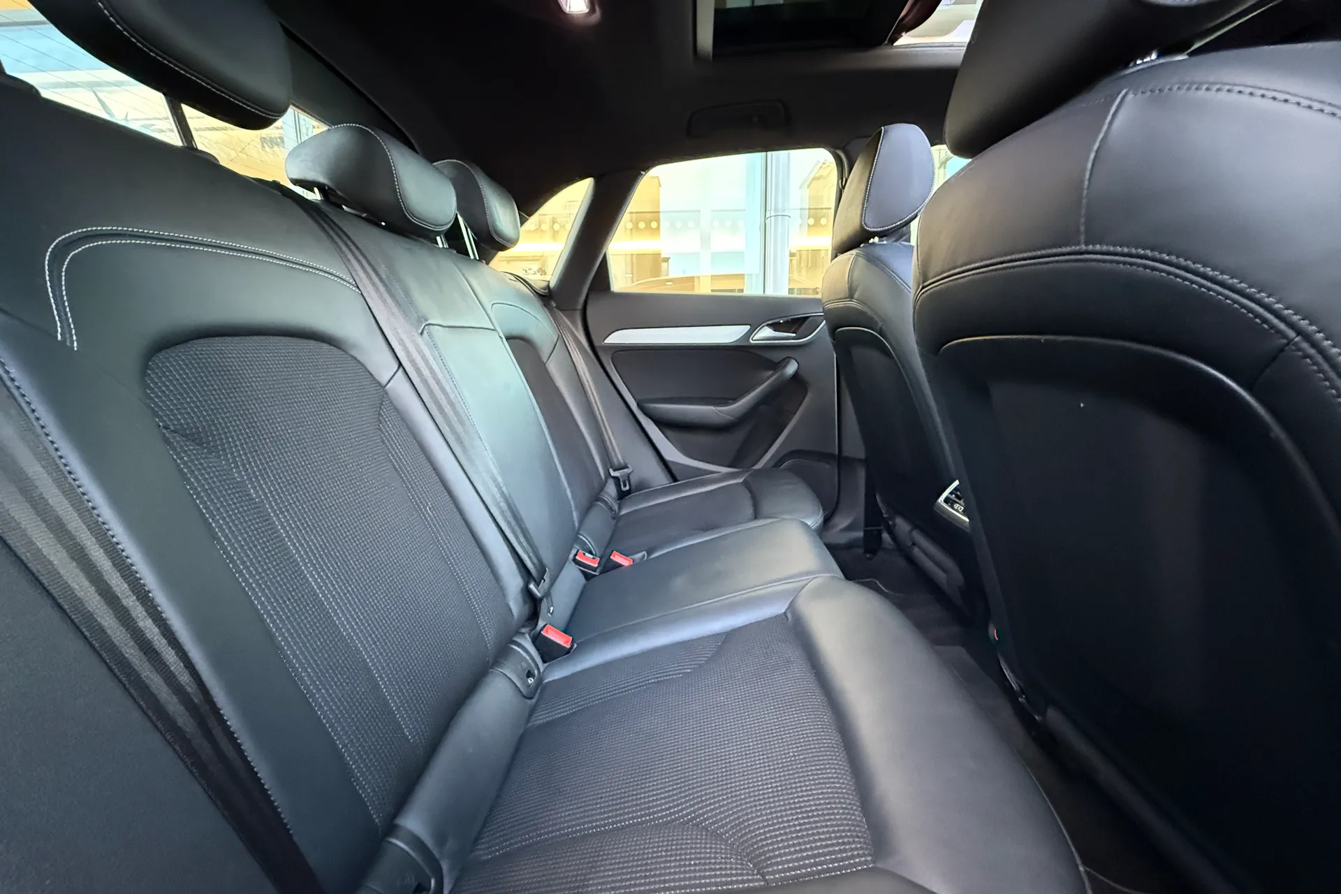 Audi Q3 thumbnail image number 34