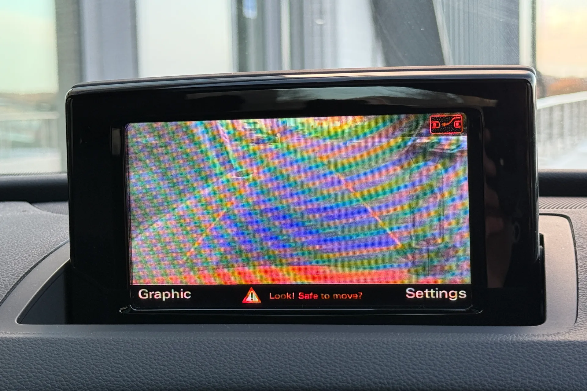 Audi Q3 thumbnail image number 5