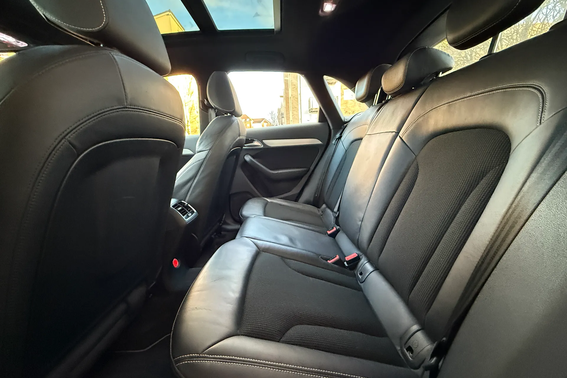 Audi Q3 thumbnail image number 52