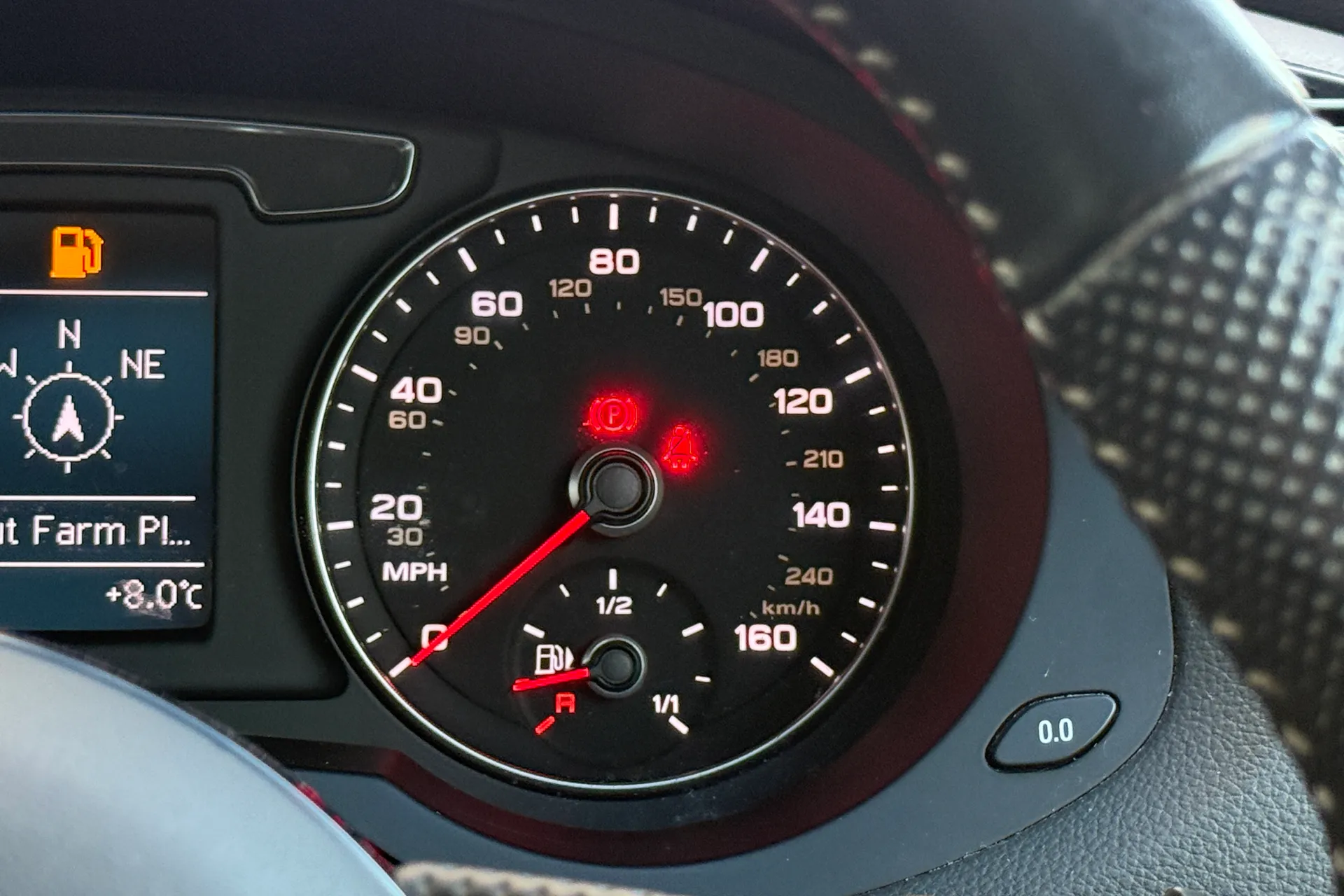 Audi Q3 thumbnail image number 24