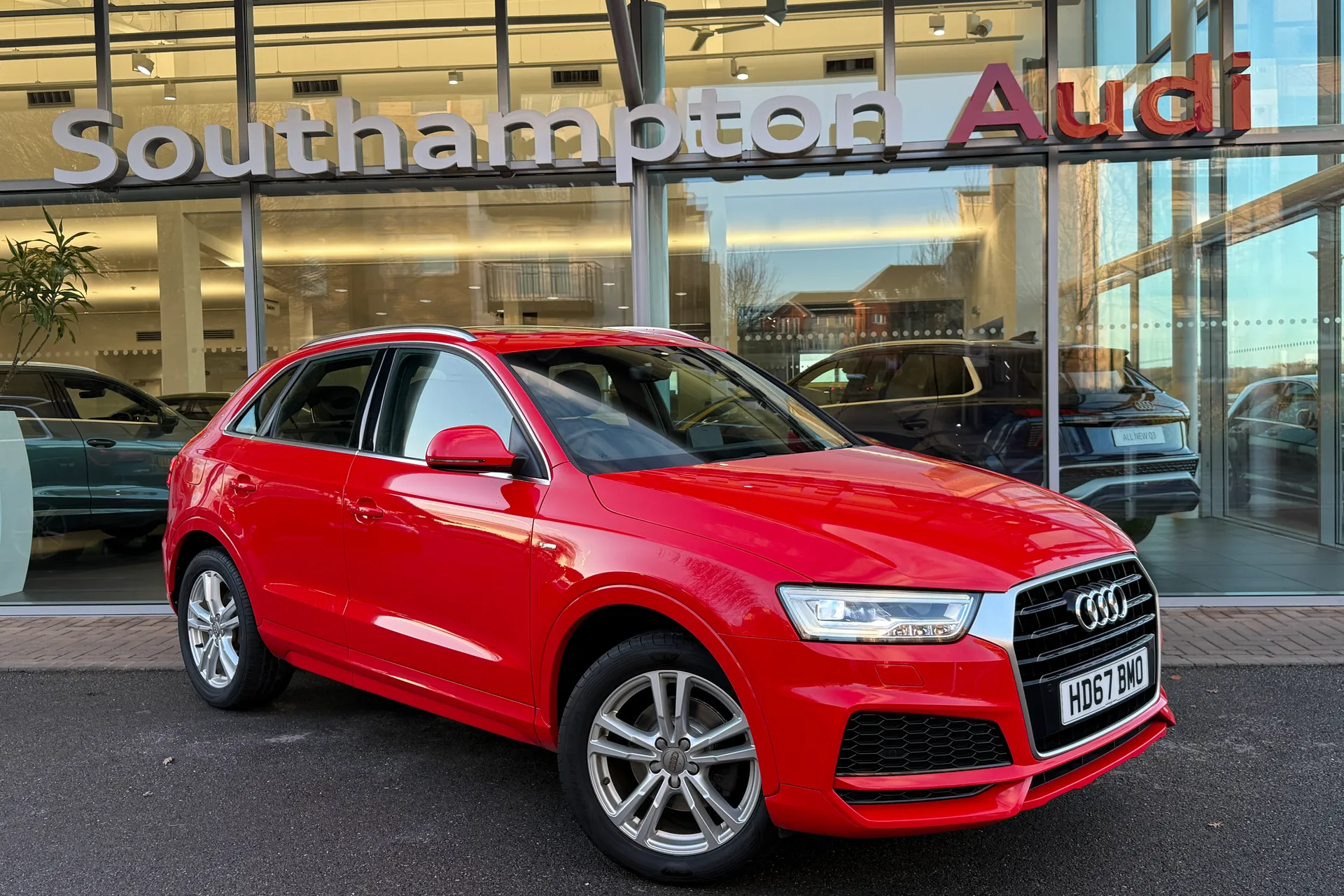 Audi Q3 thumbnail image number 55