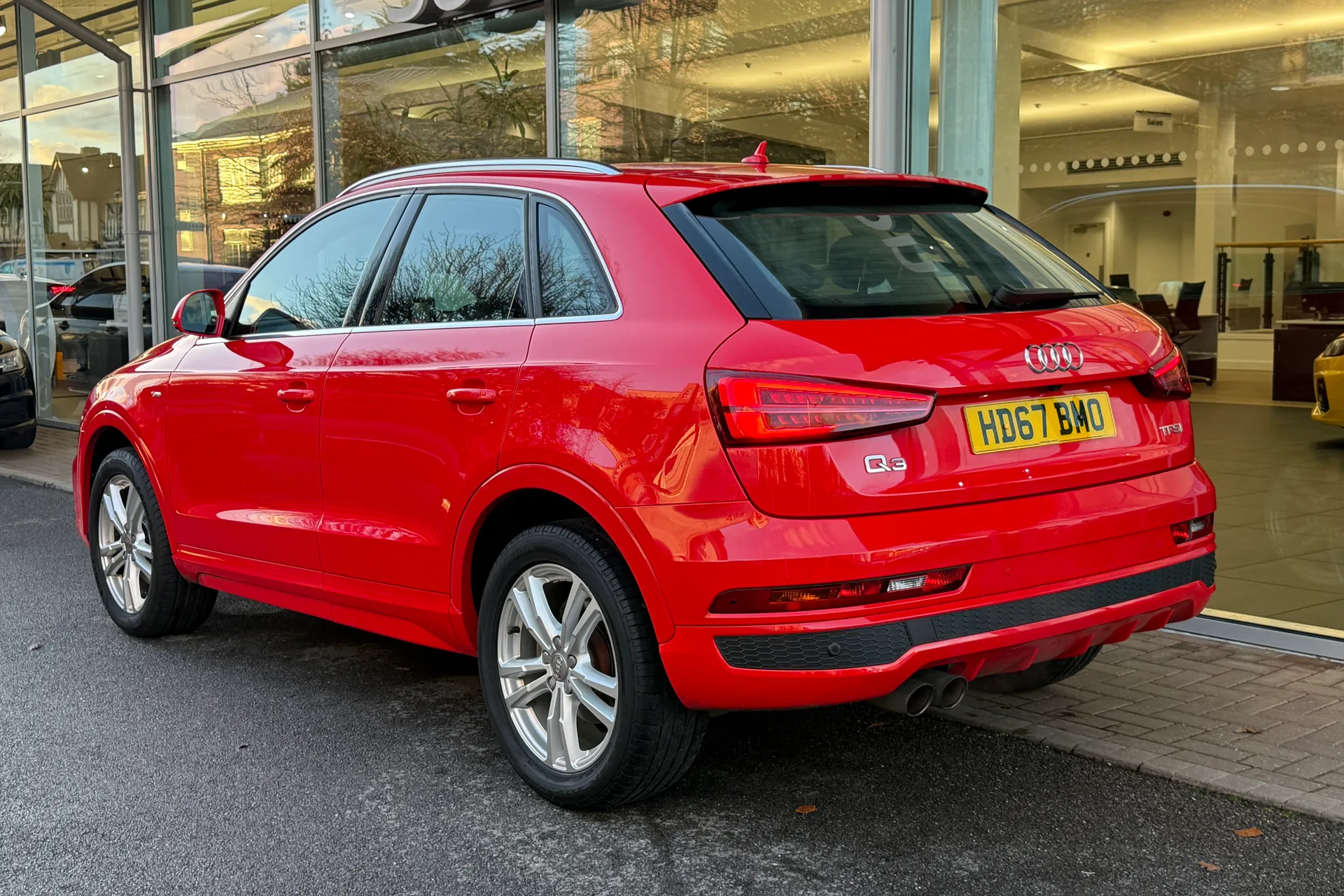 Audi Q3 thumbnail image number 7
