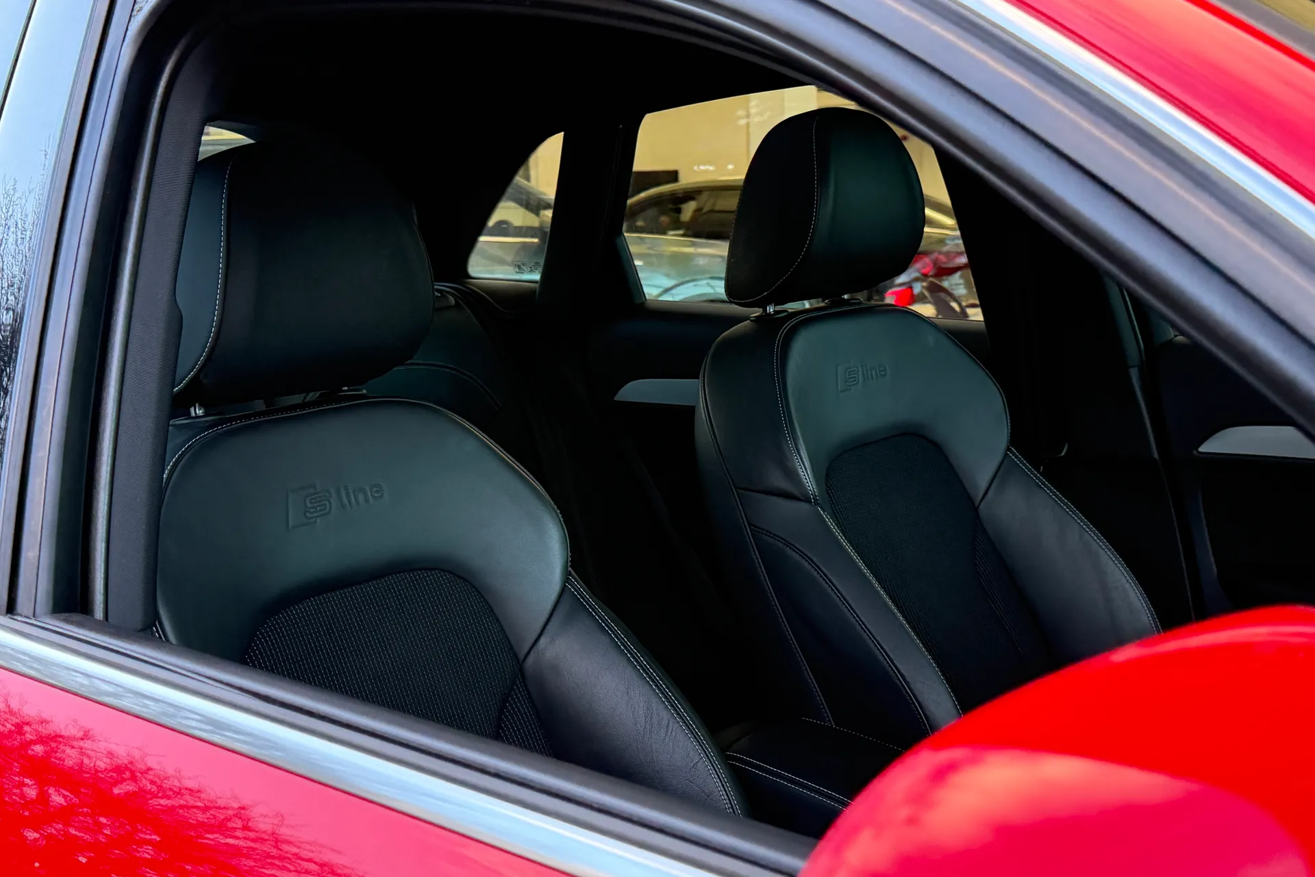 Audi Q3 thumbnail image number 31