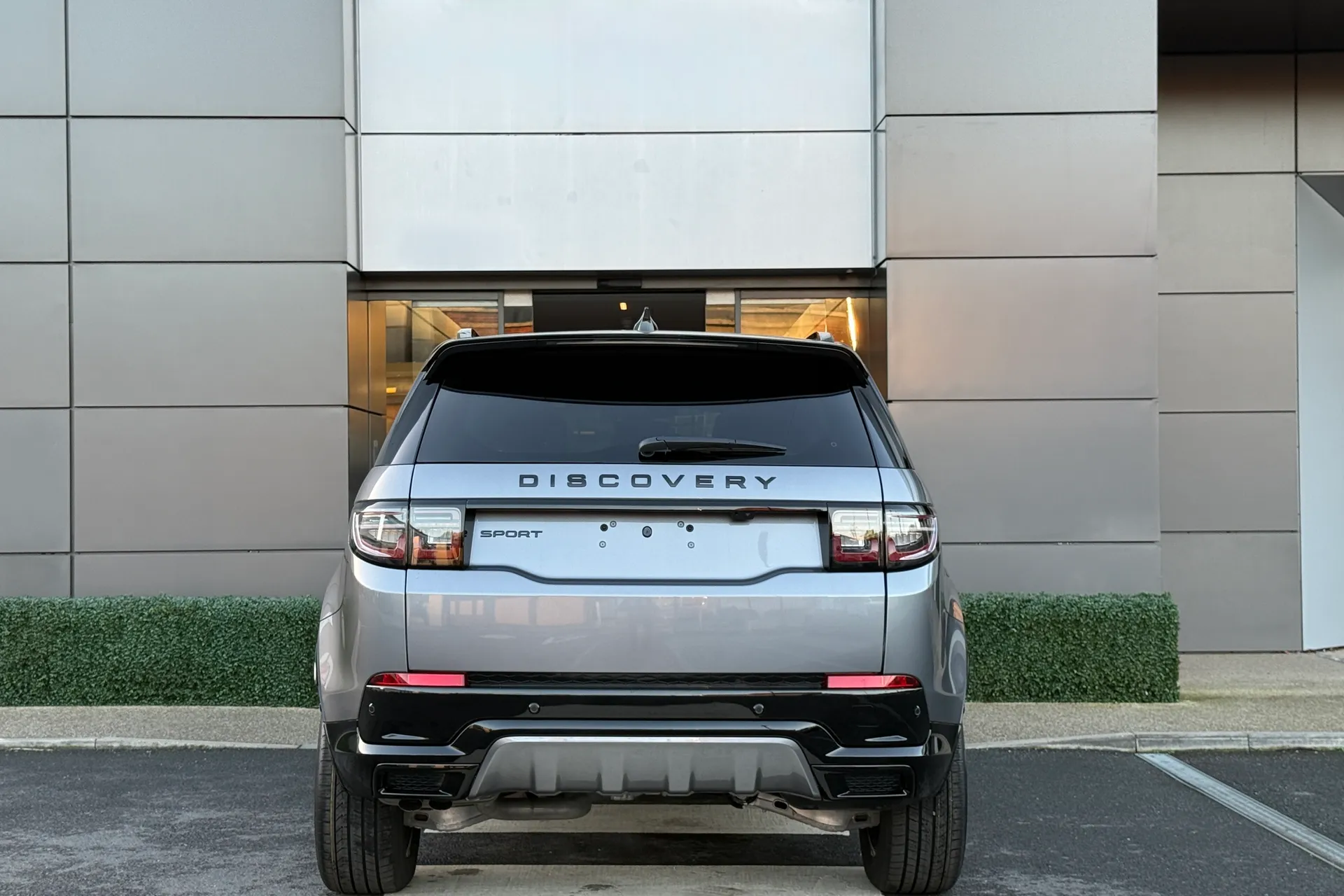LAND ROVER DISCOVERY SPORT thumbnail image number 18