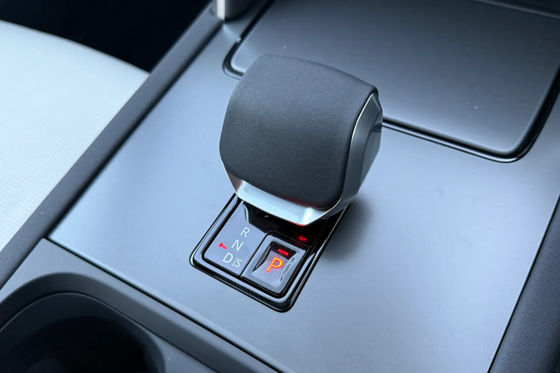 LAND ROVER DISCOVERY SPORT thumbnail image number 56